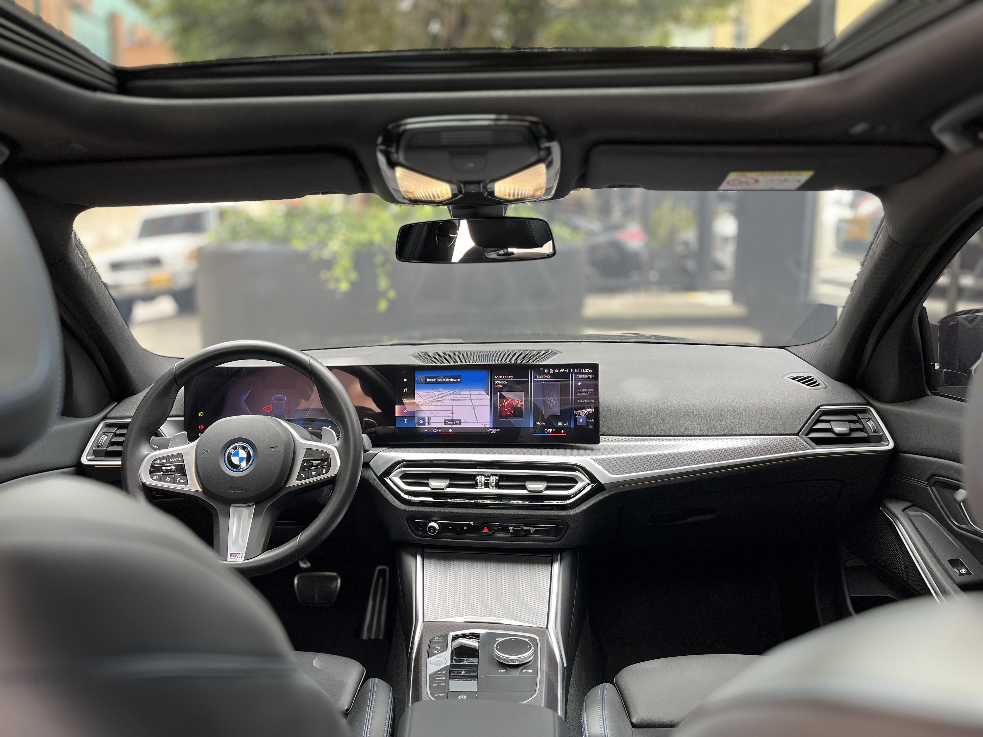 BMW 330E 2024