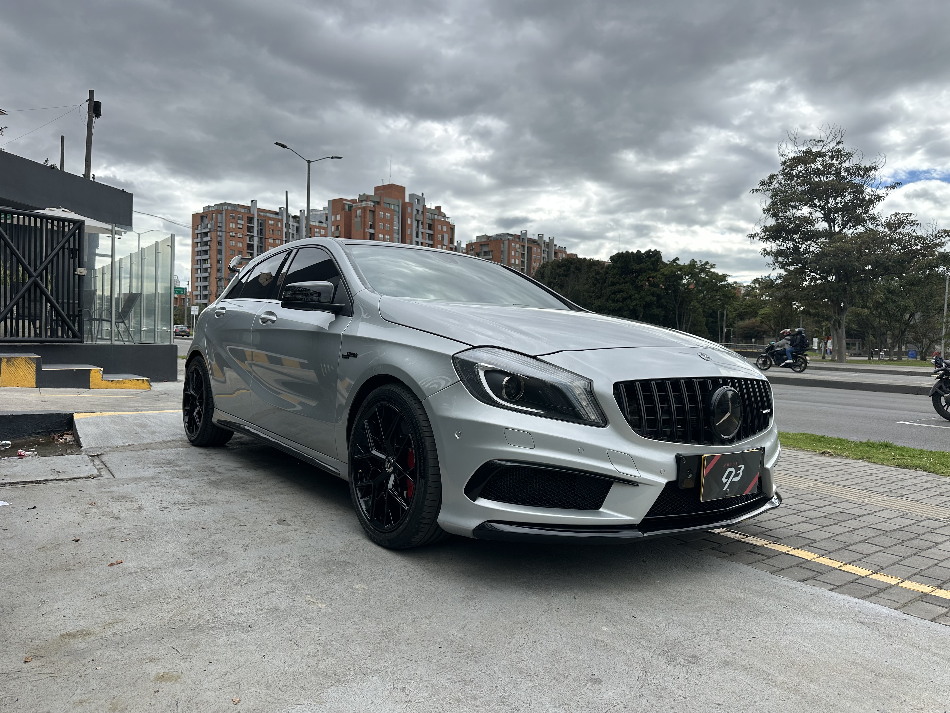 MERCEDES-BENZ A45 AMG 2014
