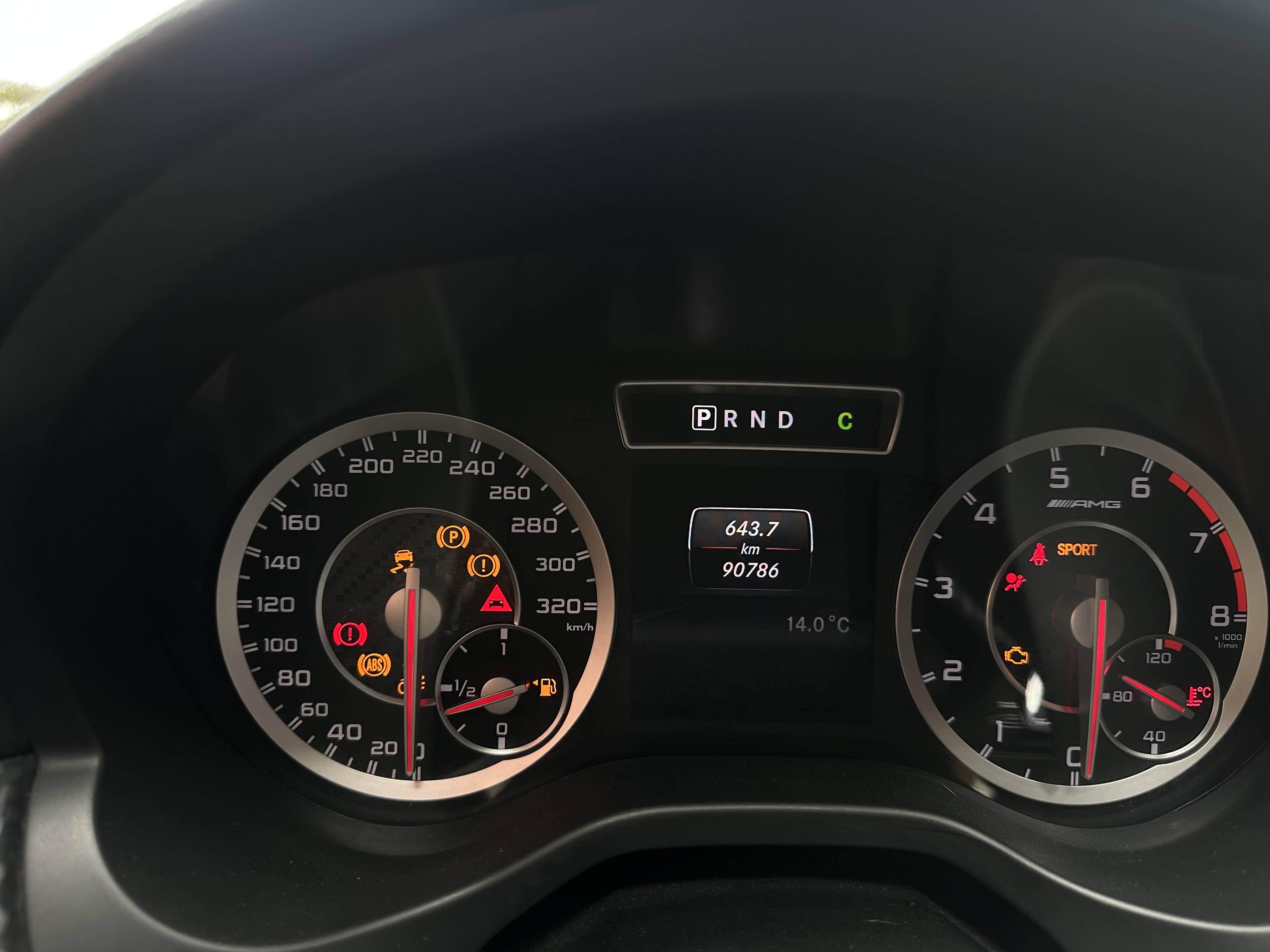 MERCEDES-BENZ A45 AMG 2014