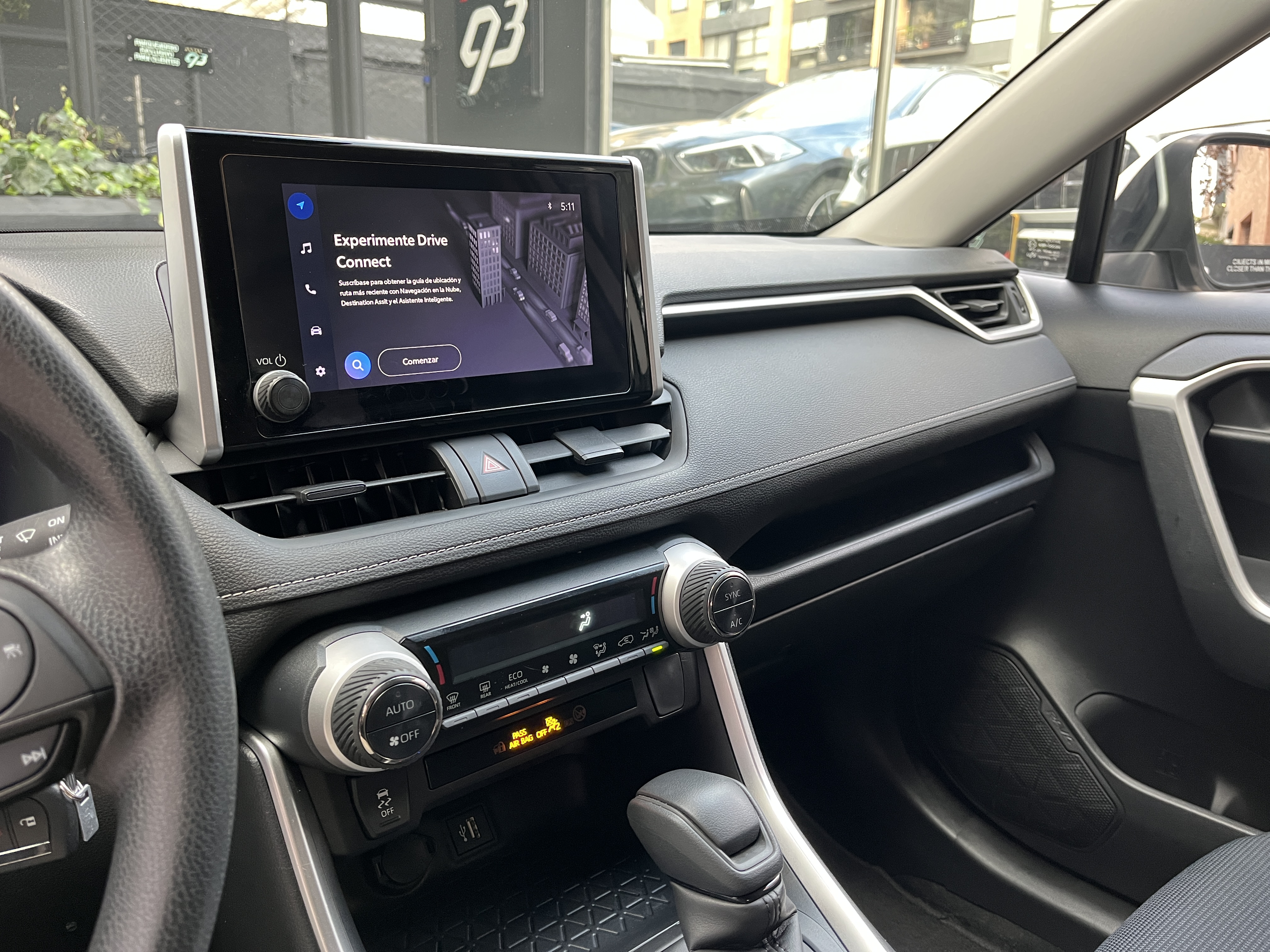 TOYOTA RAV4 2024