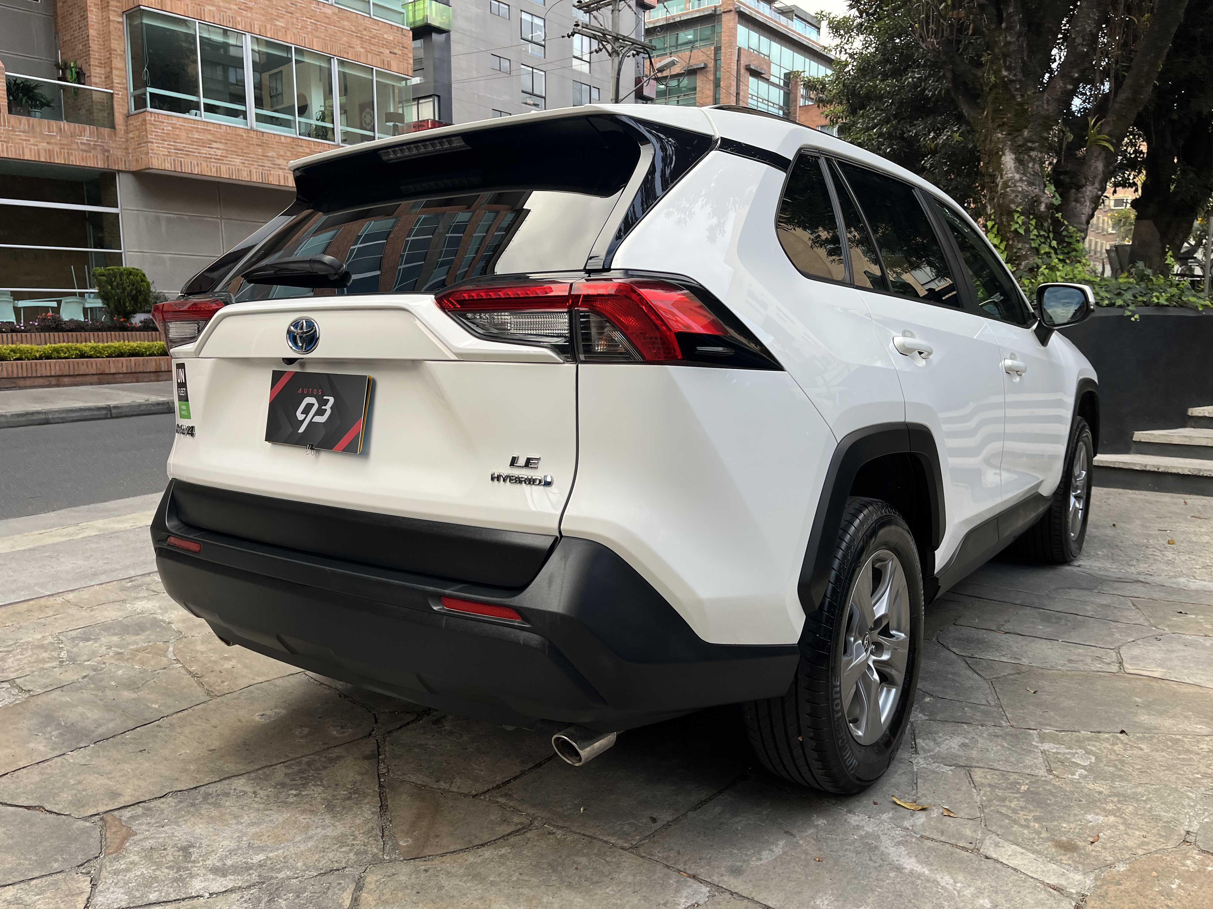 TOYOTA RAV4 2024