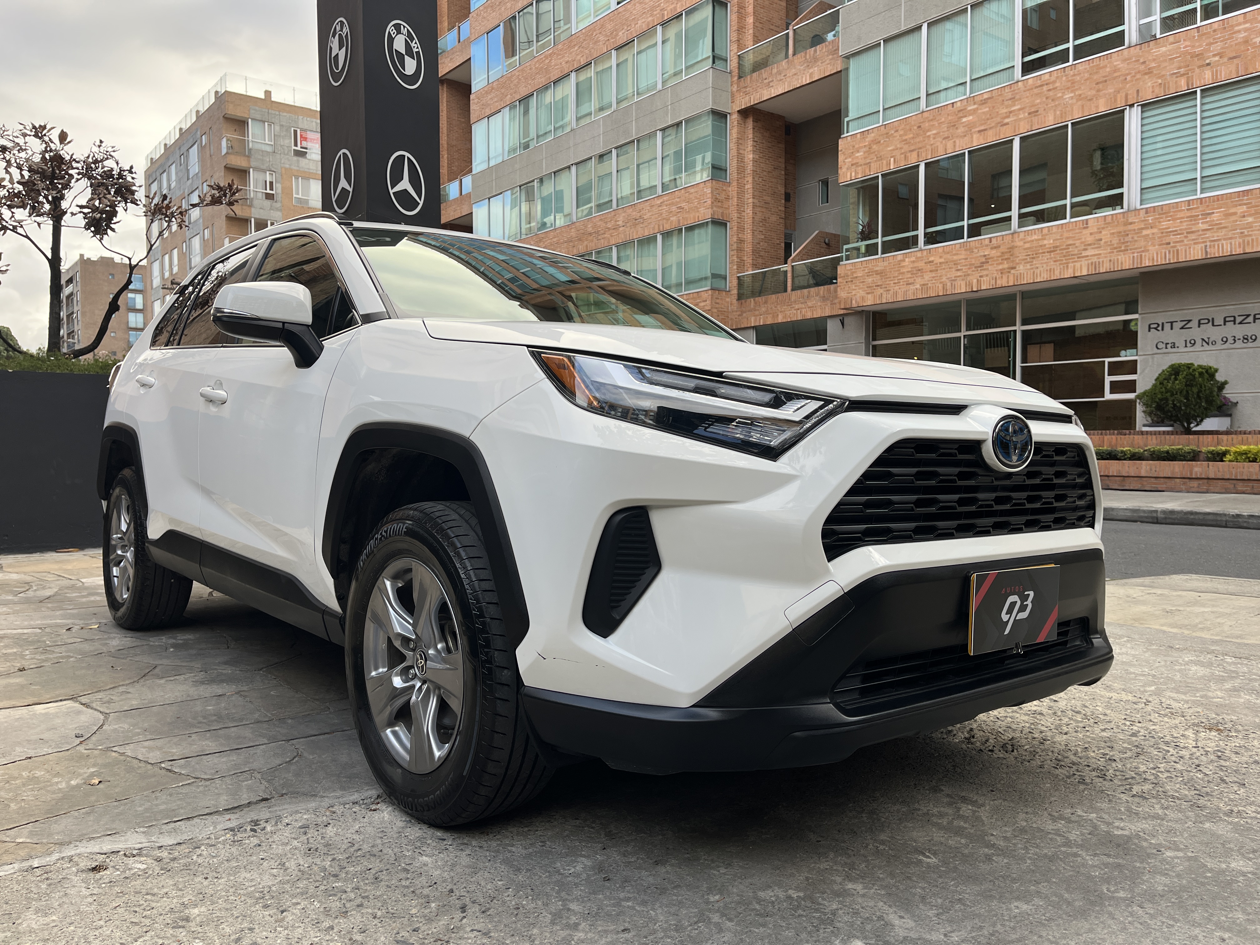 TOYOTA RAV4 2024