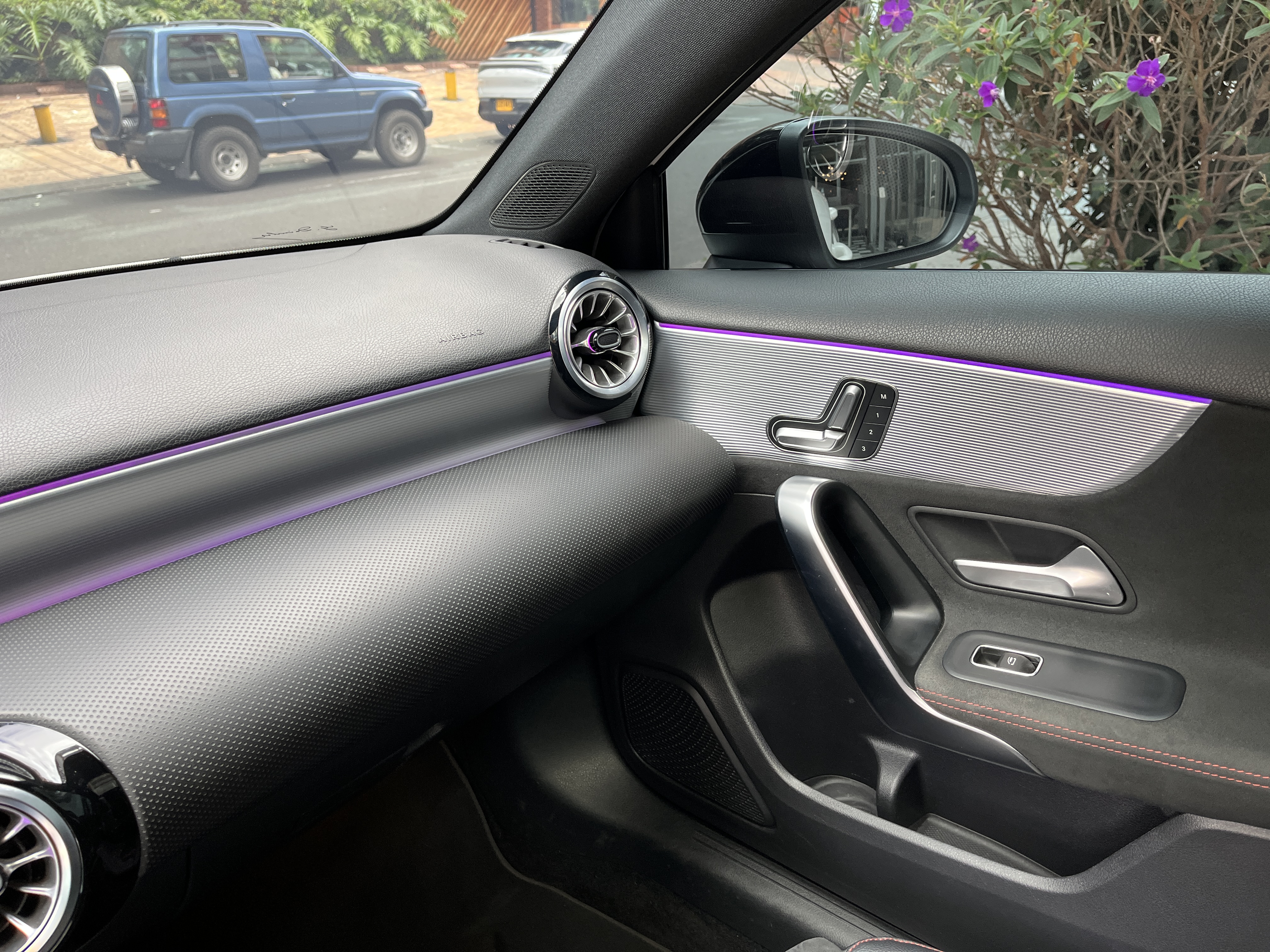 MERCEDES-BENZ A35 2022