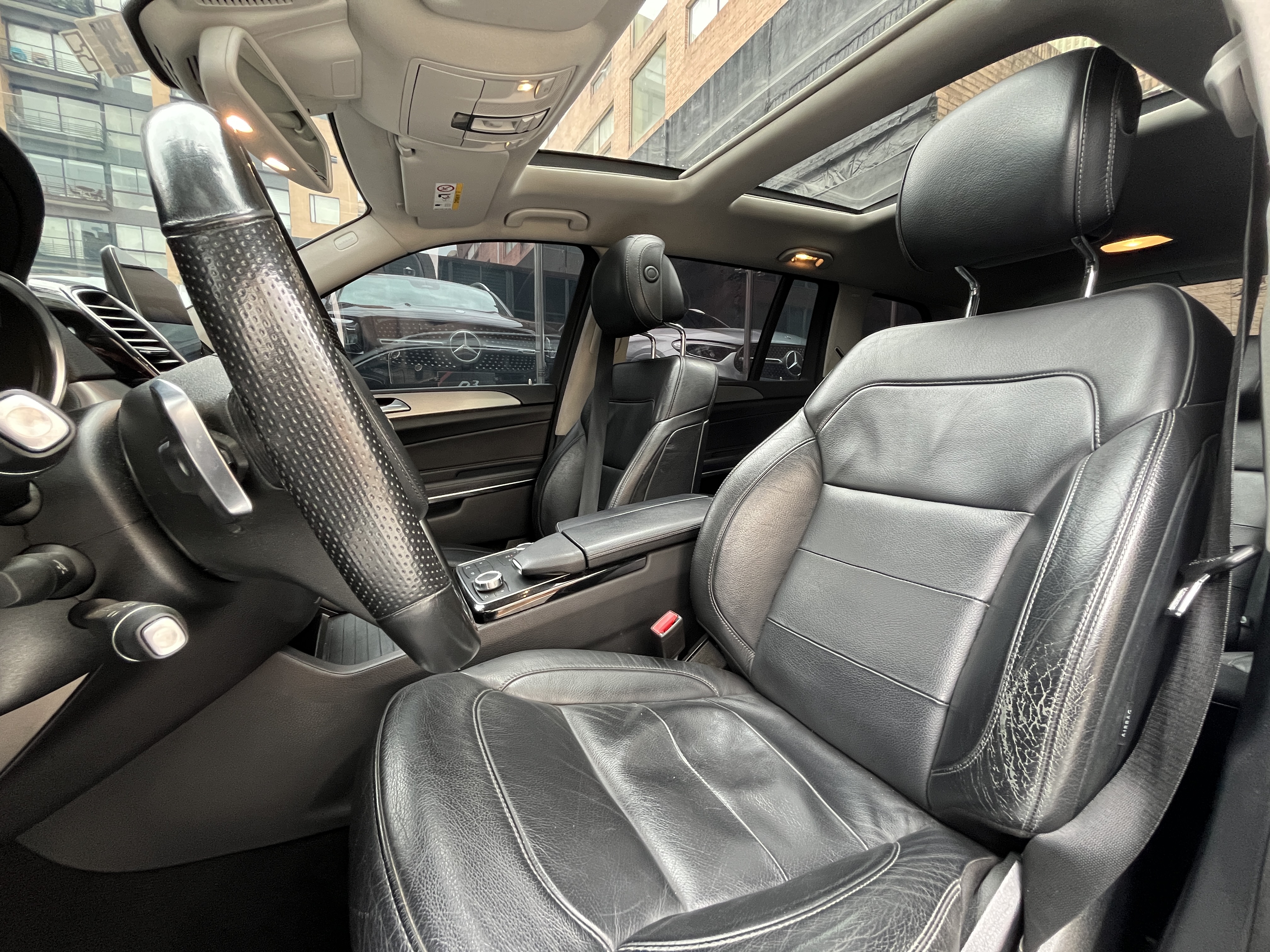MERCEDES-BENZ GLS500 2019
