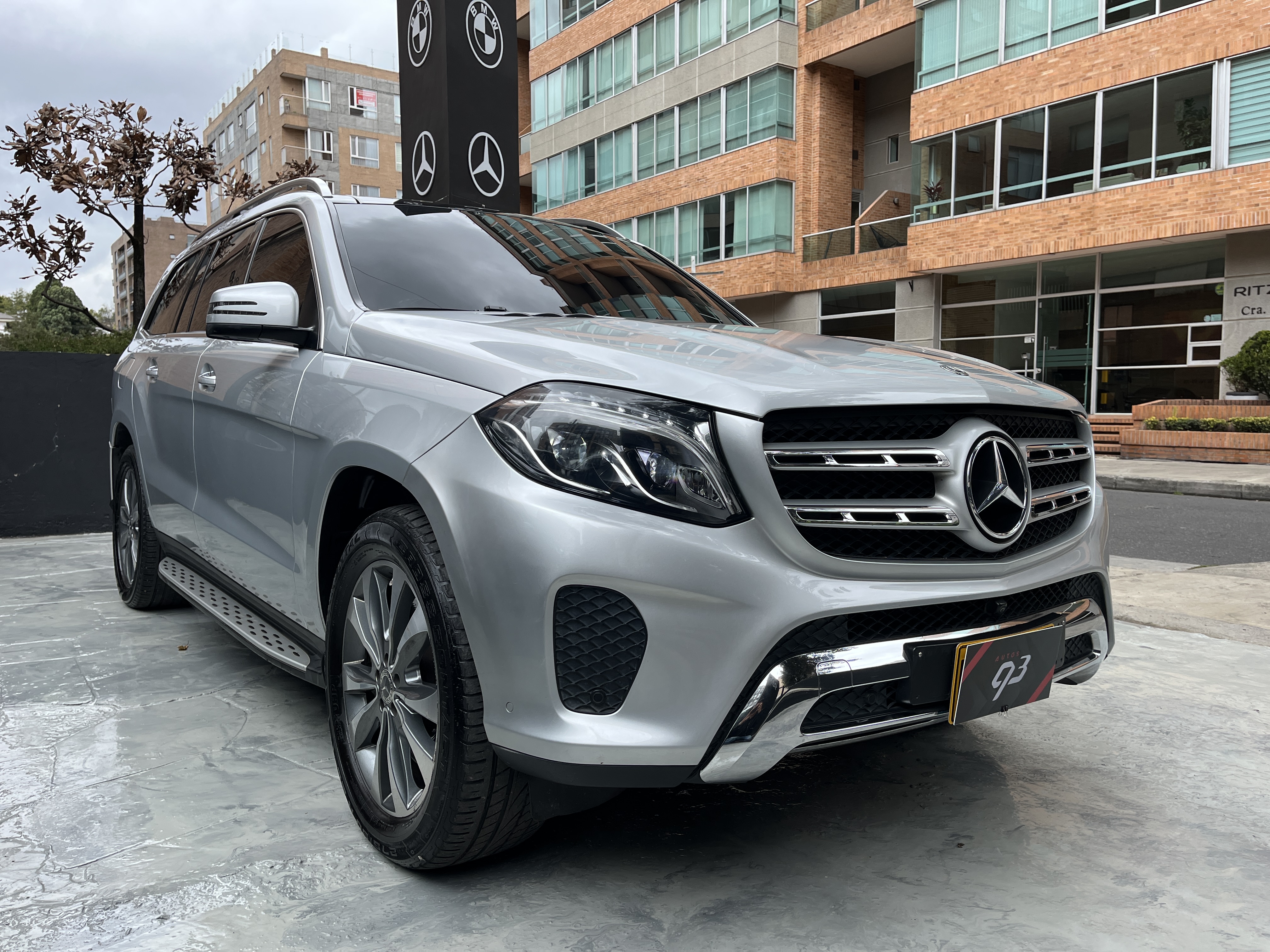 MERCEDES-BENZ GLS500 2019