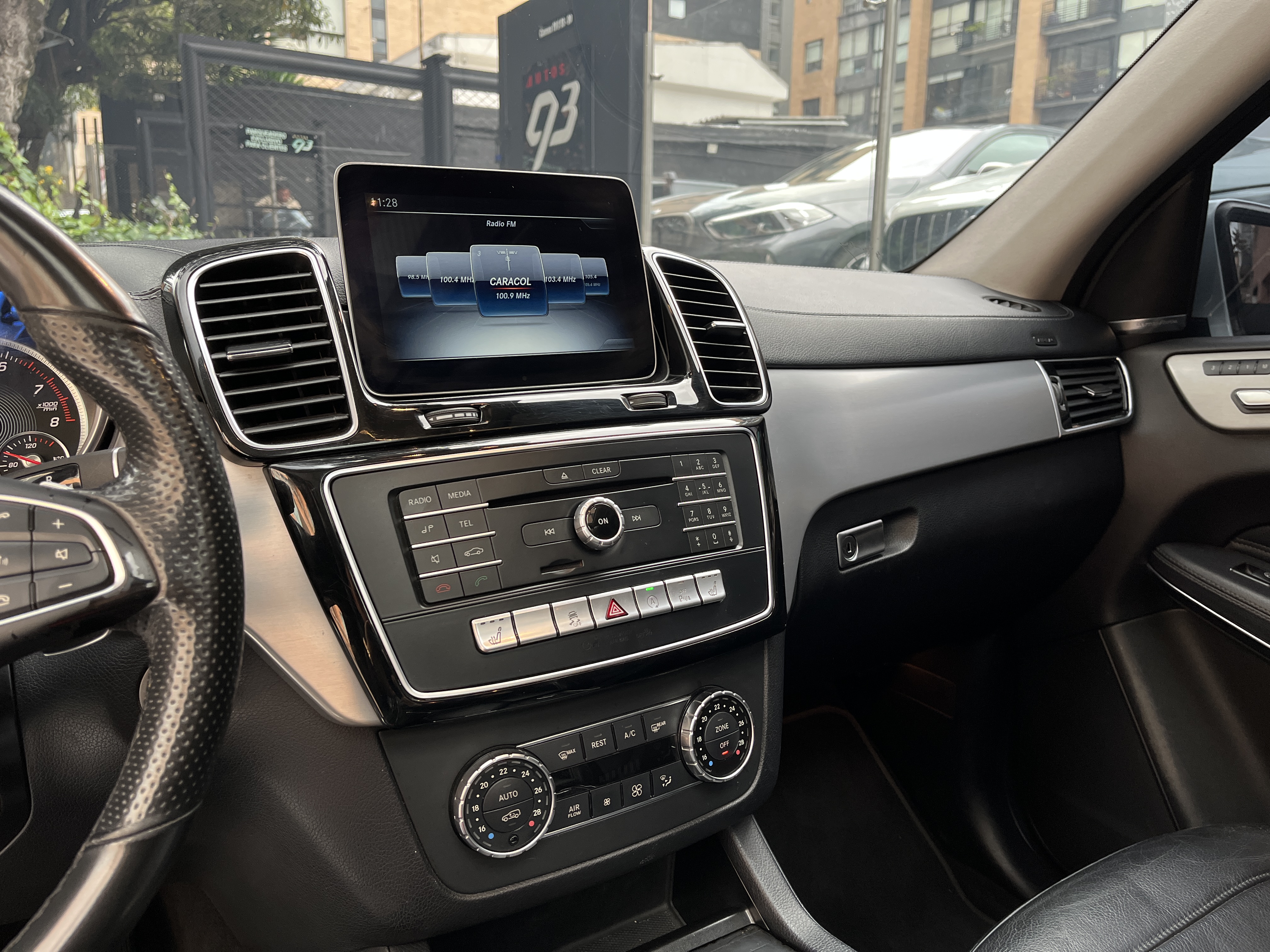 MERCEDES-BENZ GLS500 2019