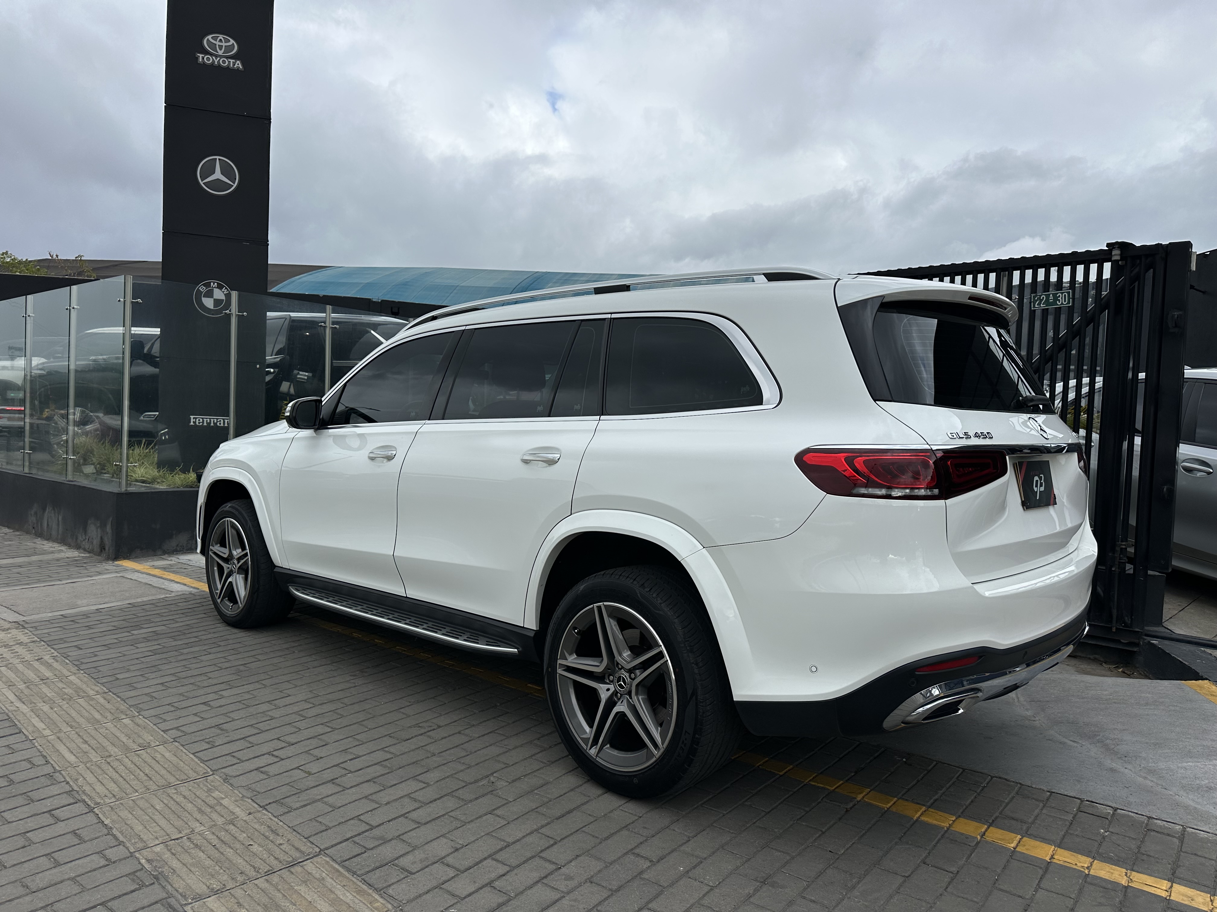 MERCEDES-BENZ GLS450 4MATIC 2022