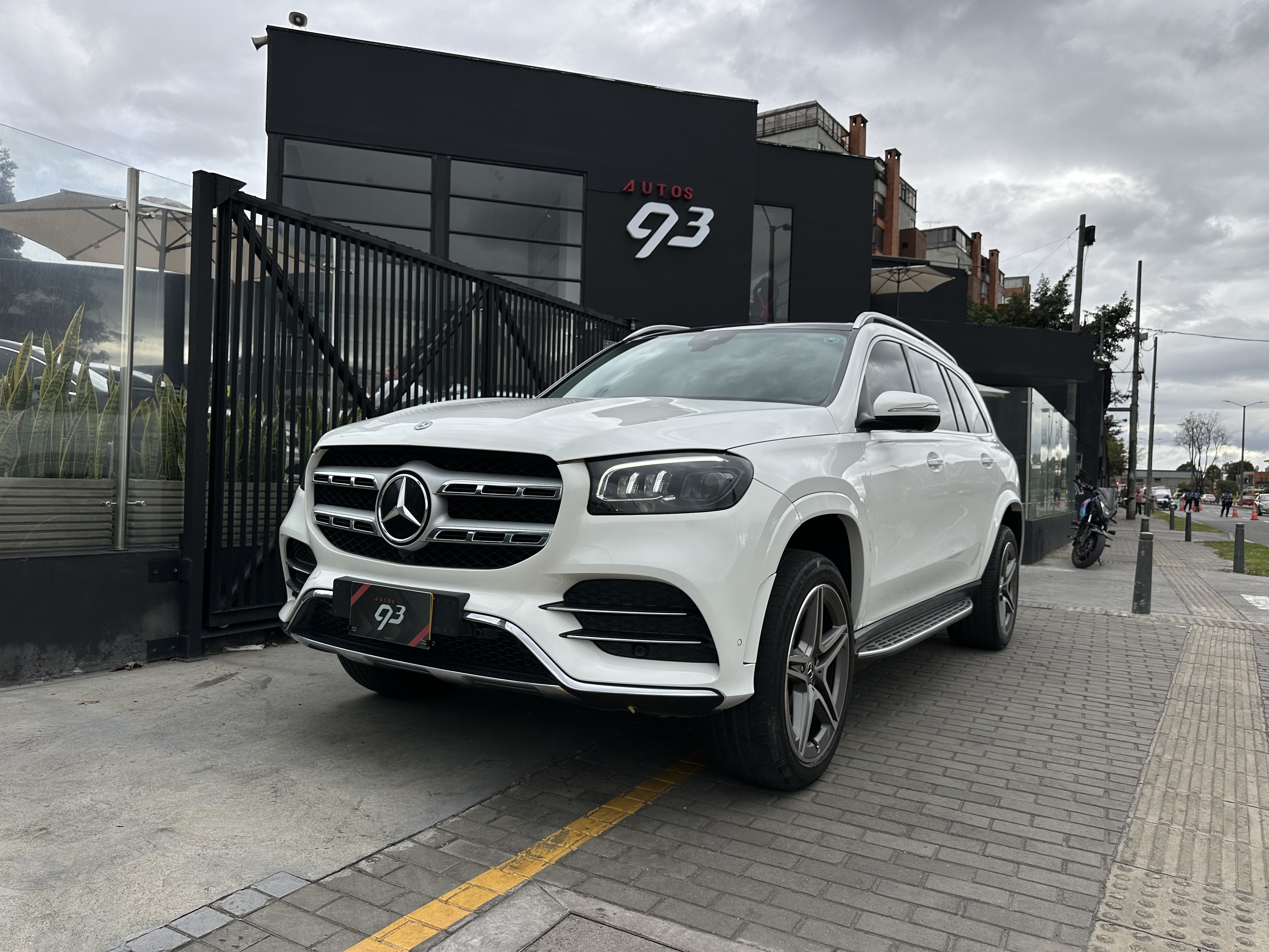 MERCEDES-BENZ GLS450 4MATIC 2022