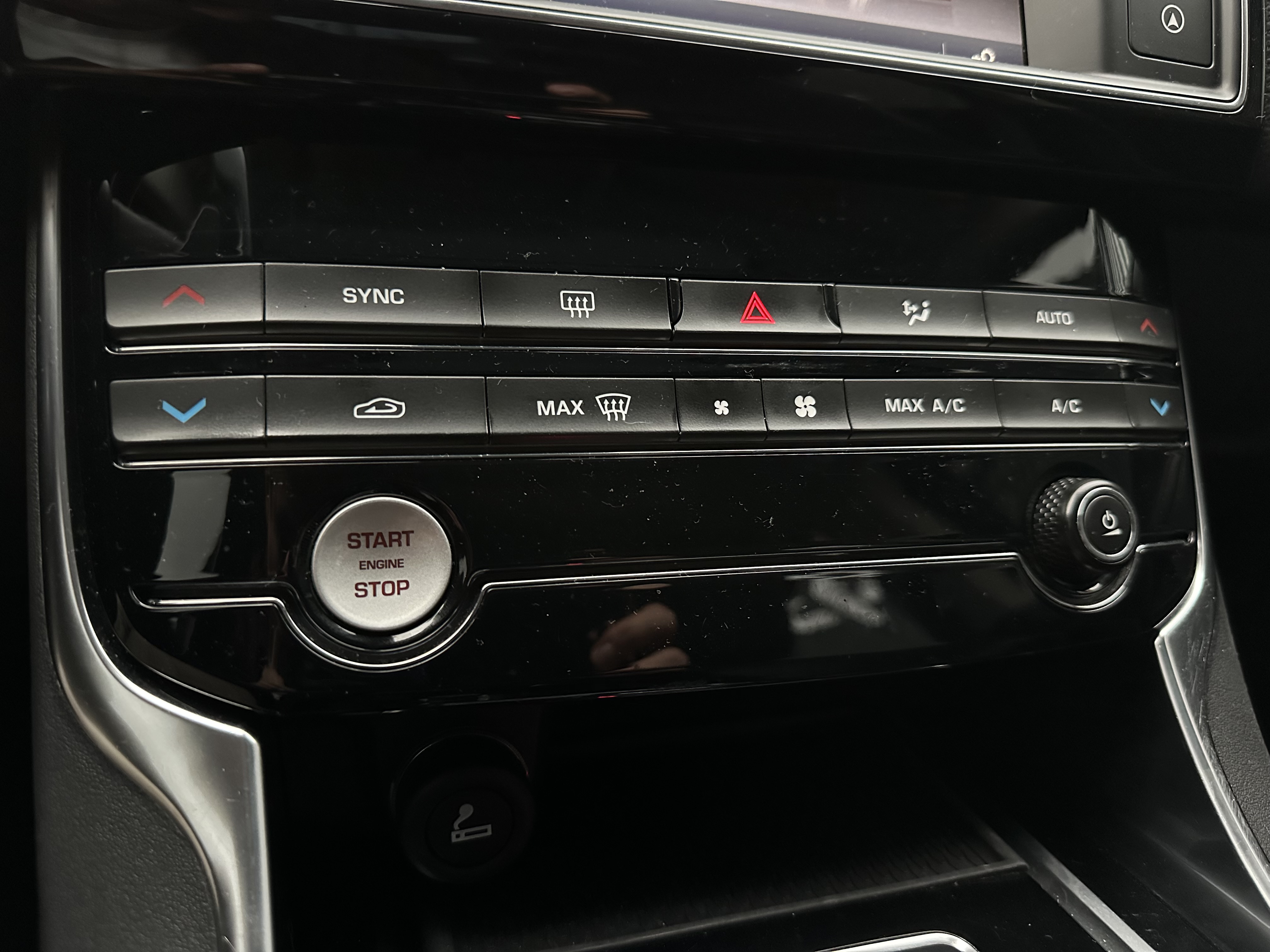 JAGUAR XE PRESTIGE 2018