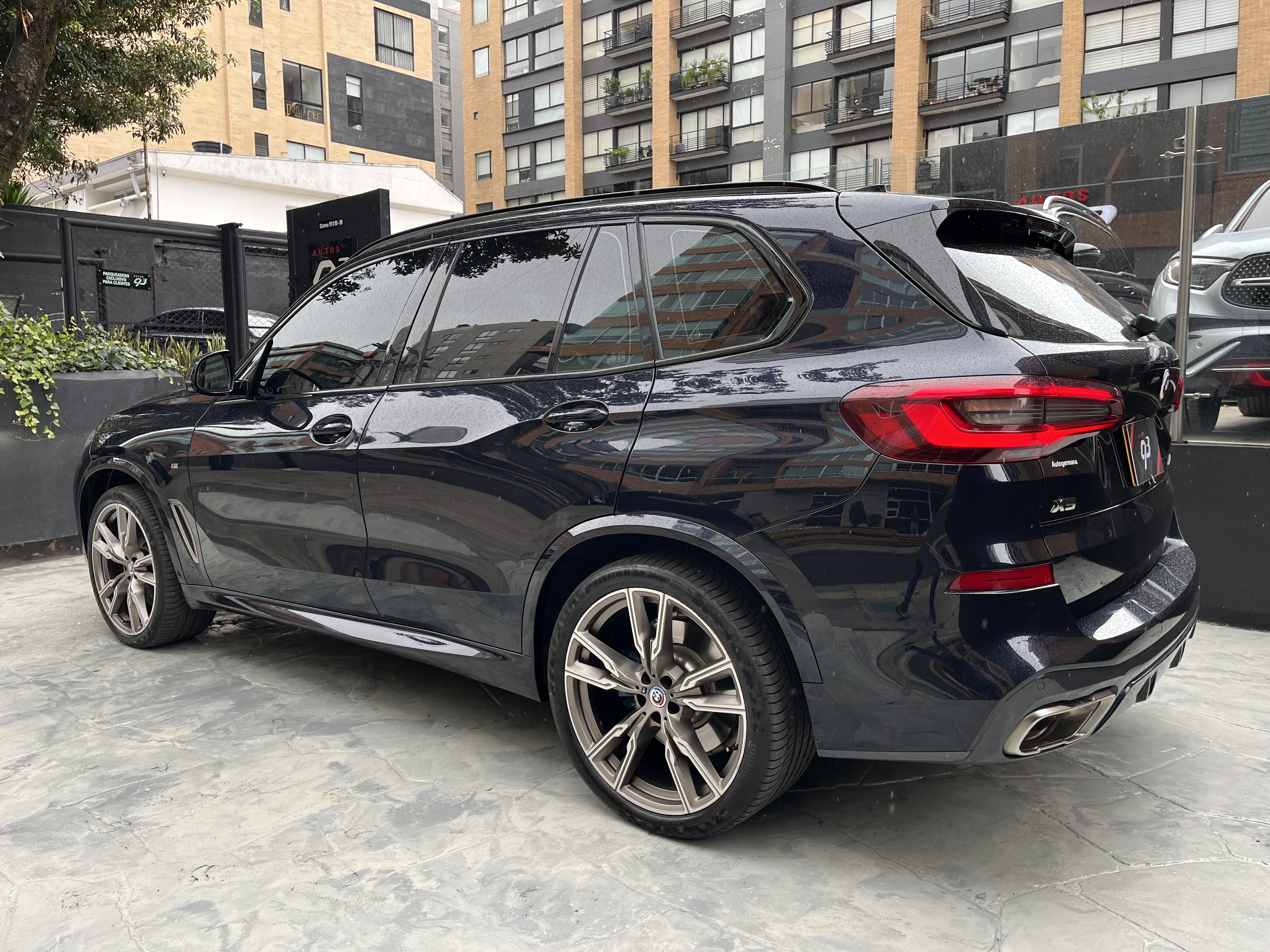 BMW X5 M50I 2023