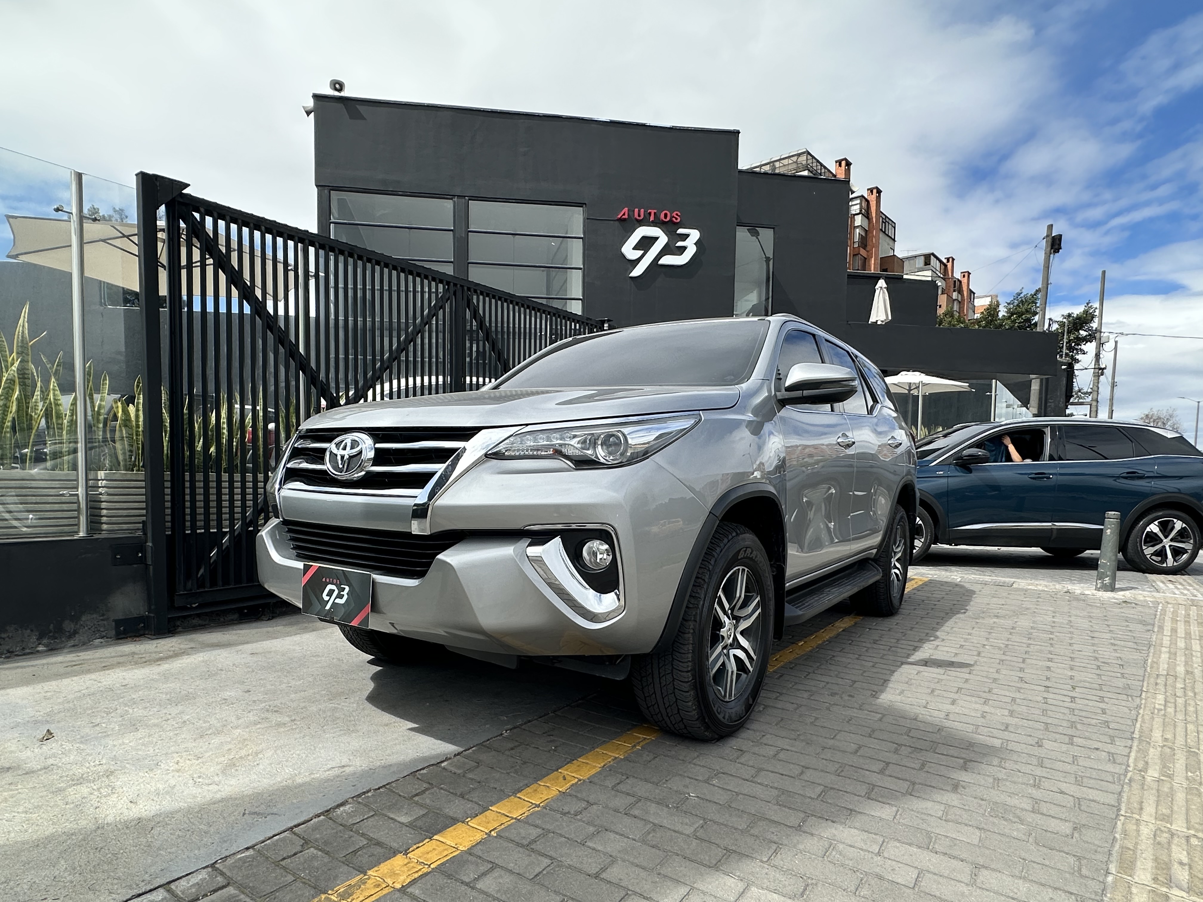 TOYOTA FORTUNER SRV 2020