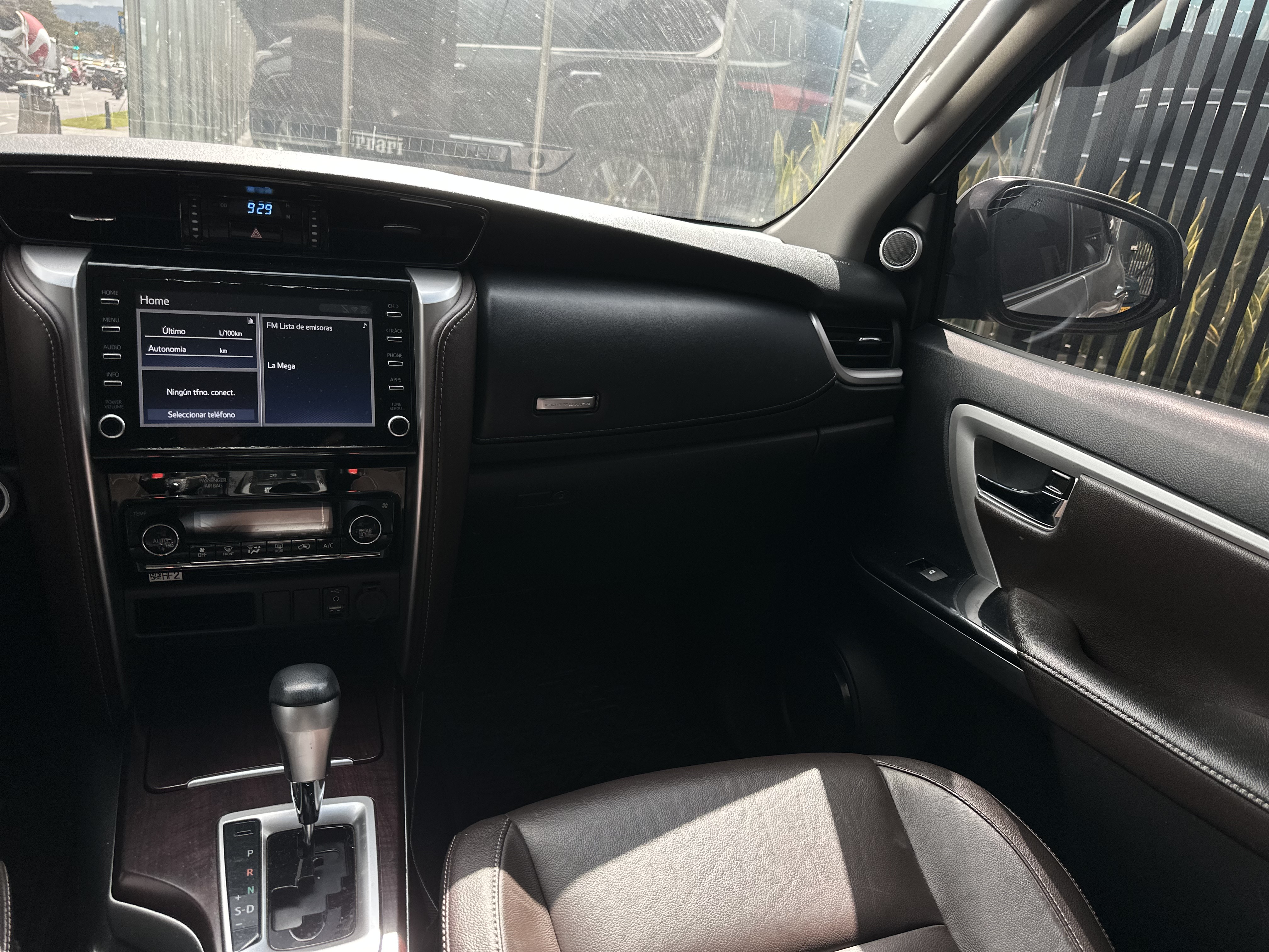 TOYOTA FORTUNER SRV 2020