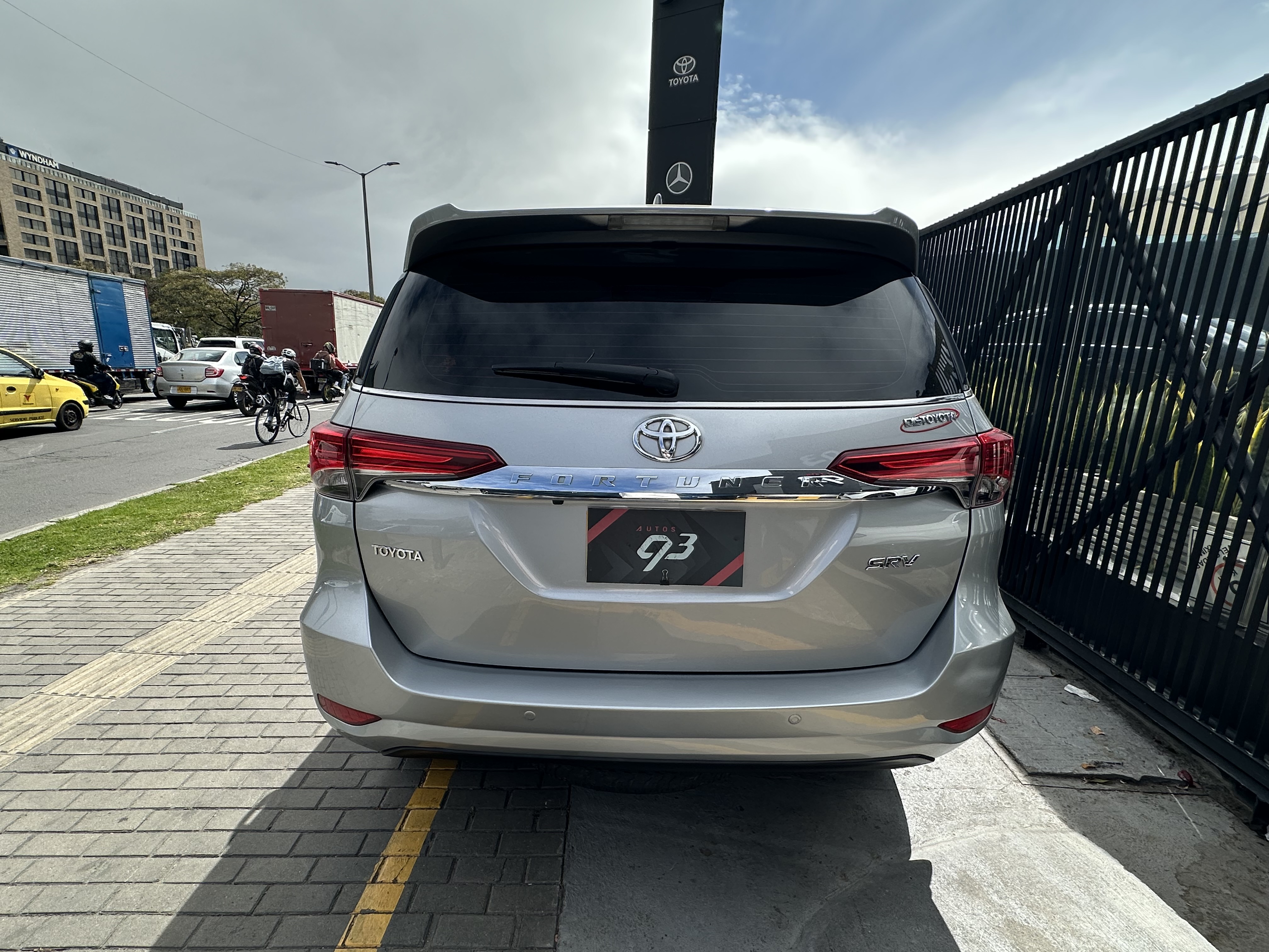 TOYOTA FORTUNER SRV 2020