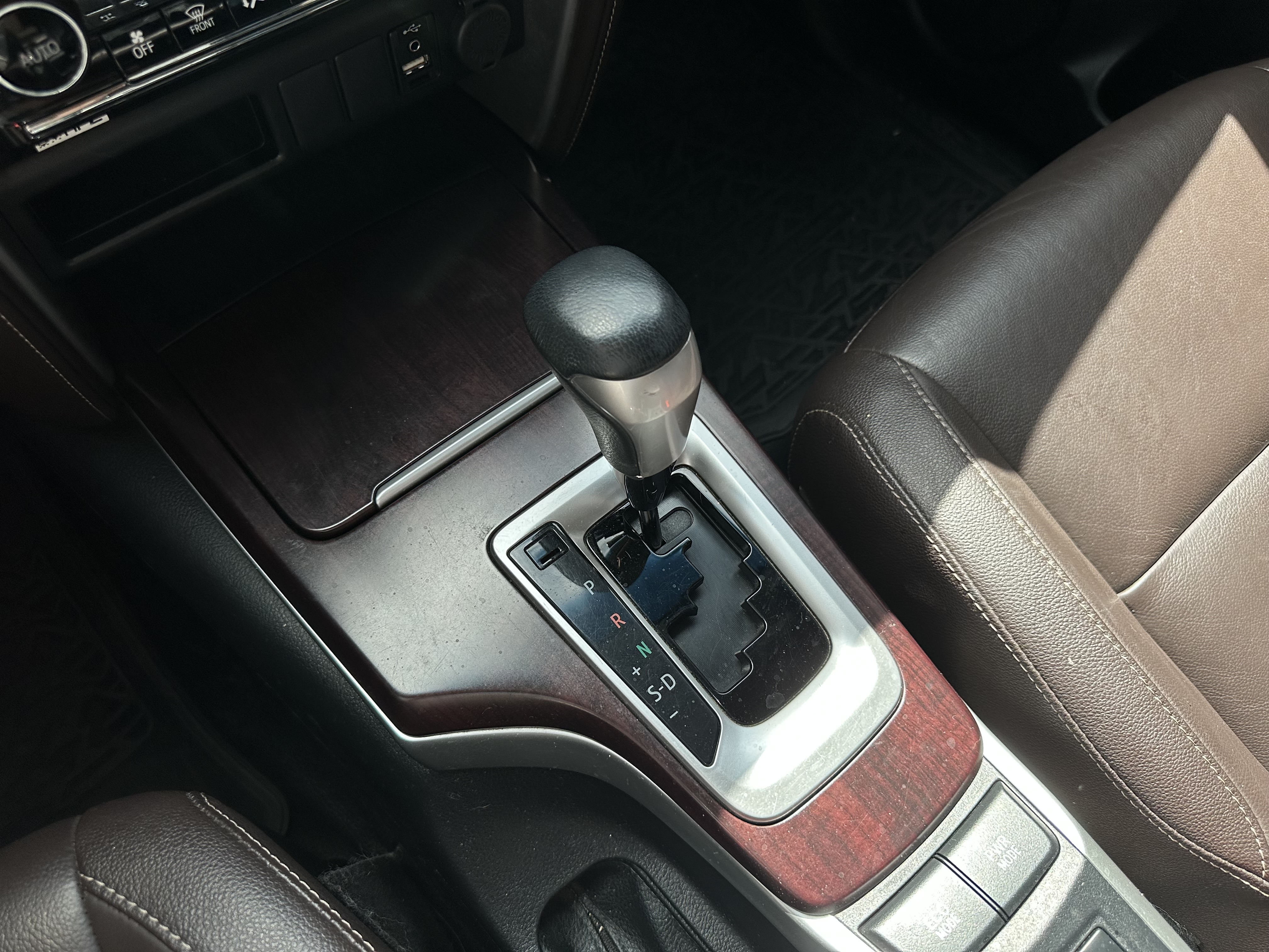 TOYOTA FORTUNER SRV 2020