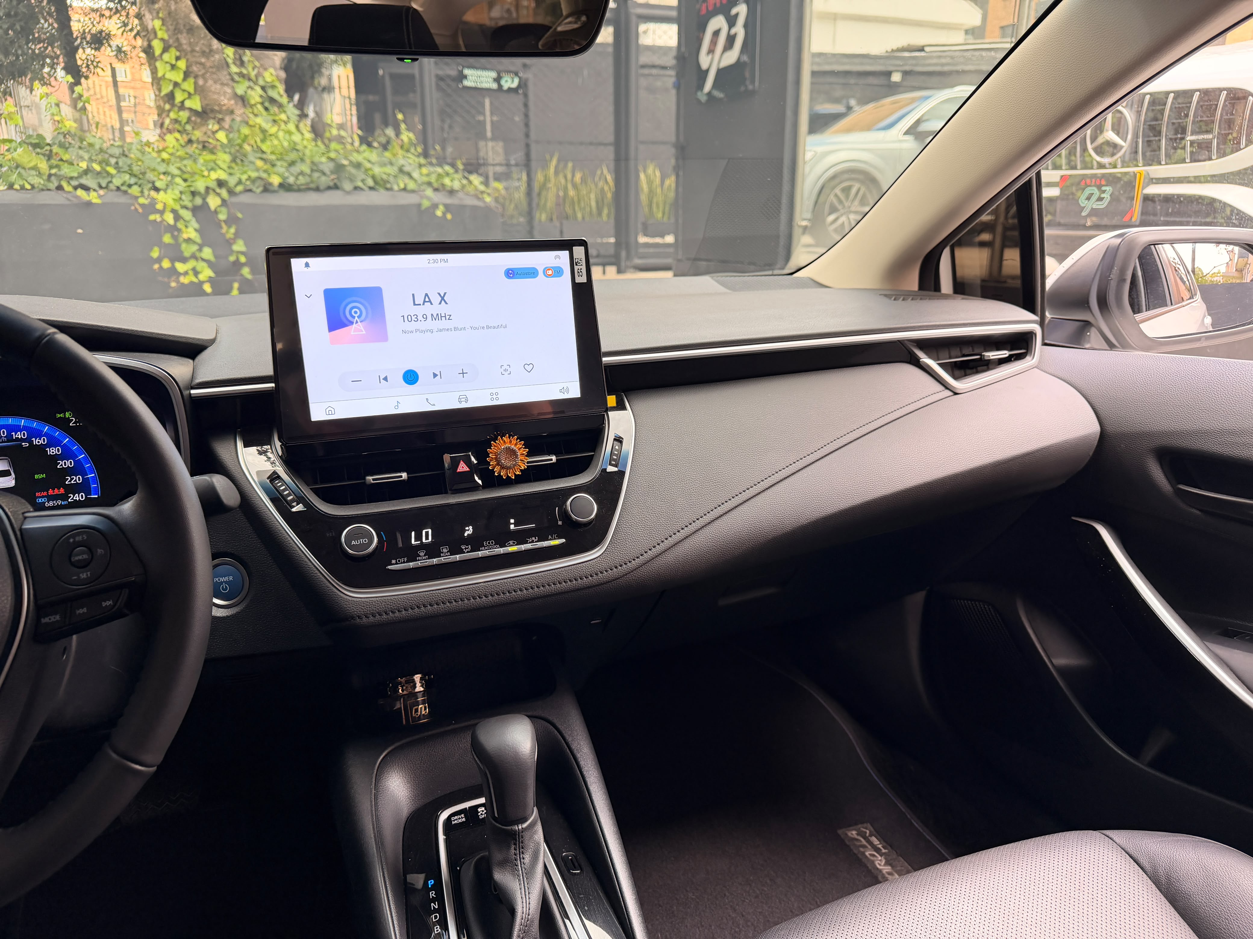 TOYOTA COROLLA XEI 2025