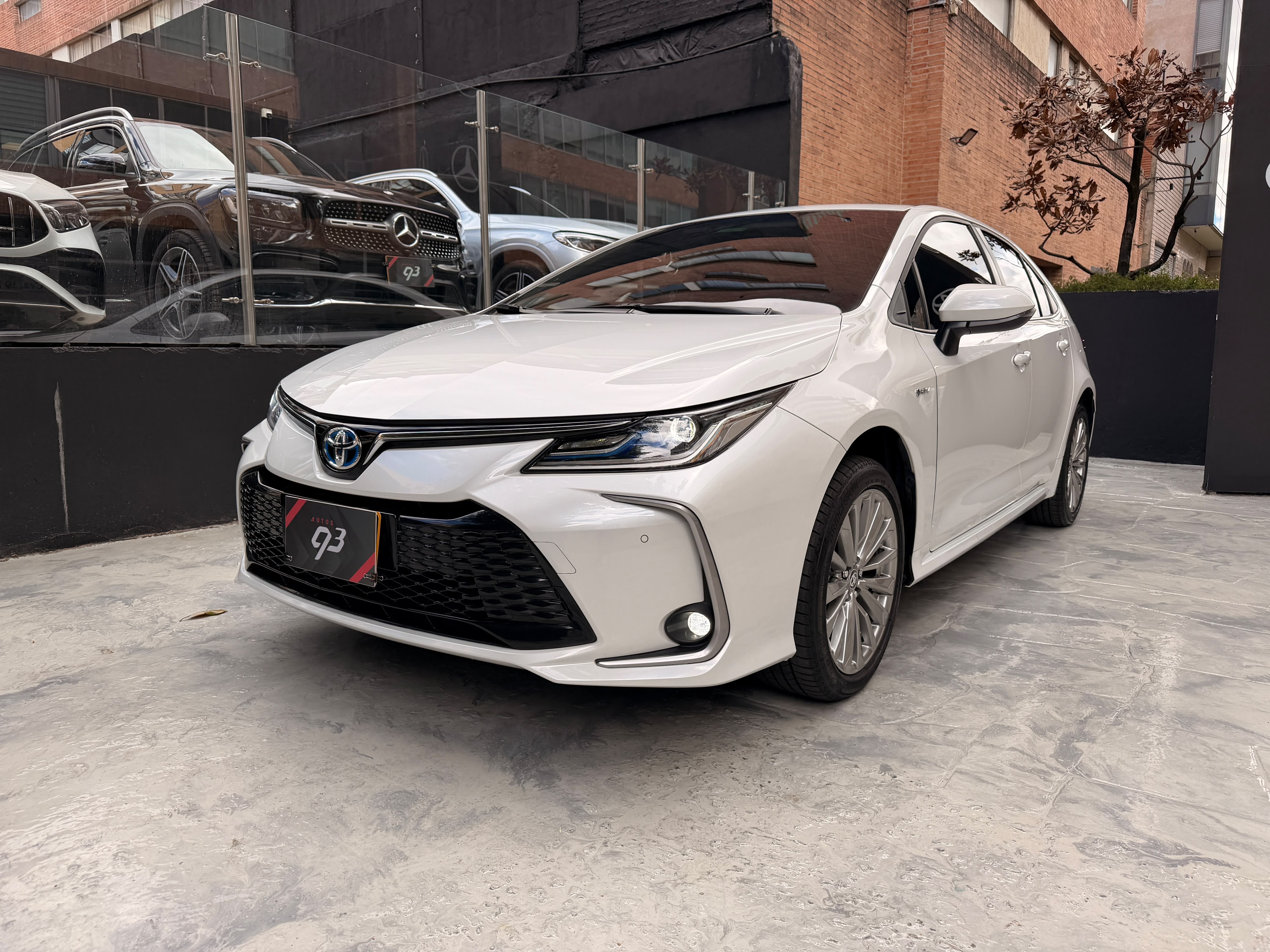 TOYOTA COROLLA XEI 2025