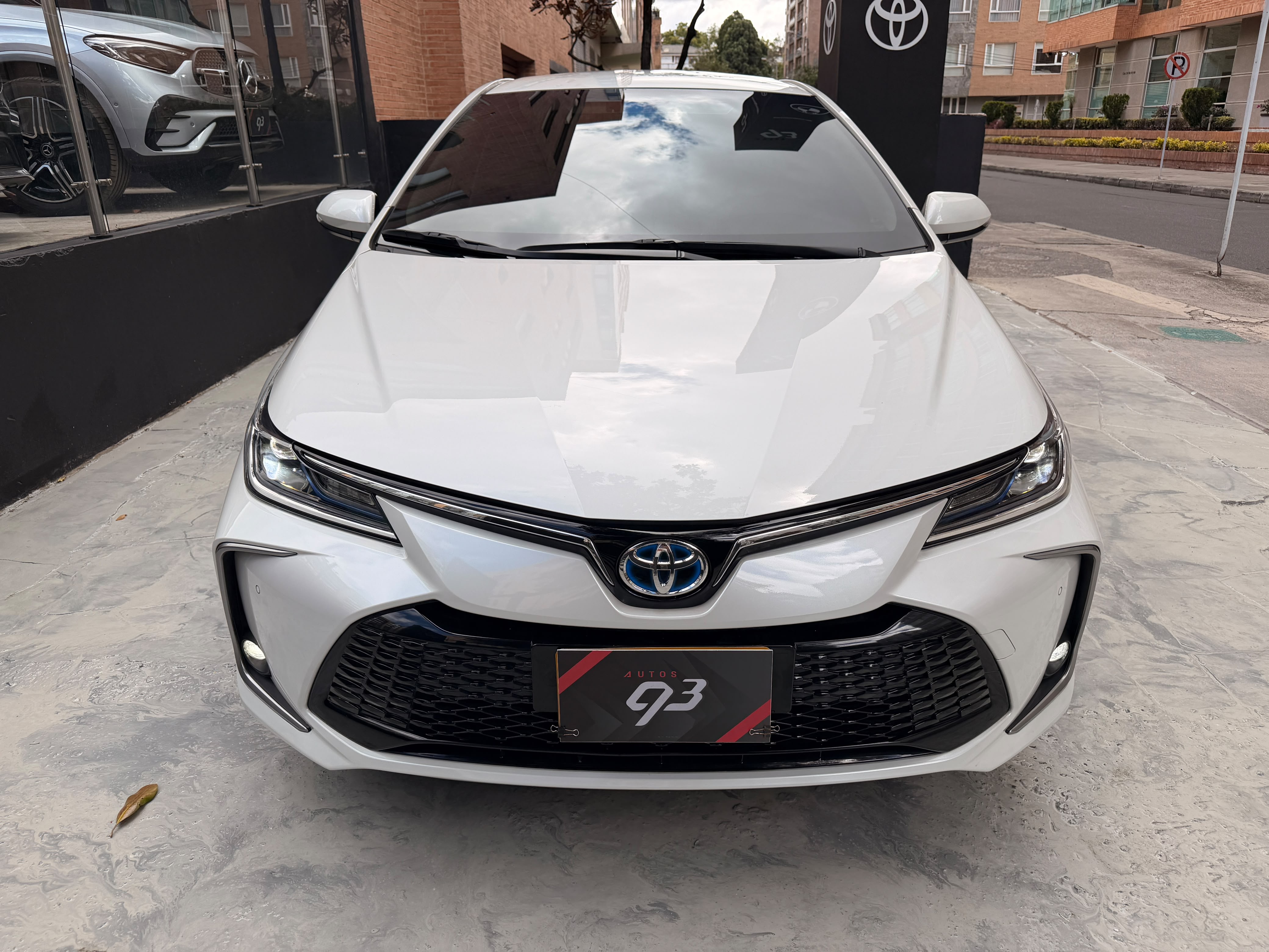 TOYOTA COROLLA XEI 2025