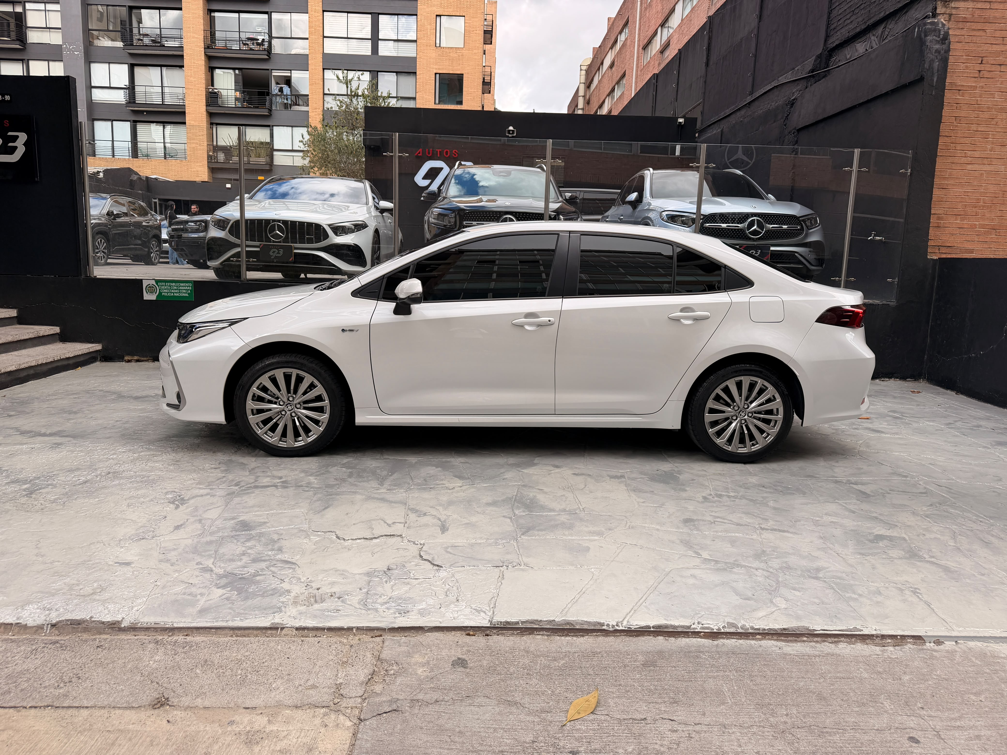 TOYOTA COROLLA XEI 2025
