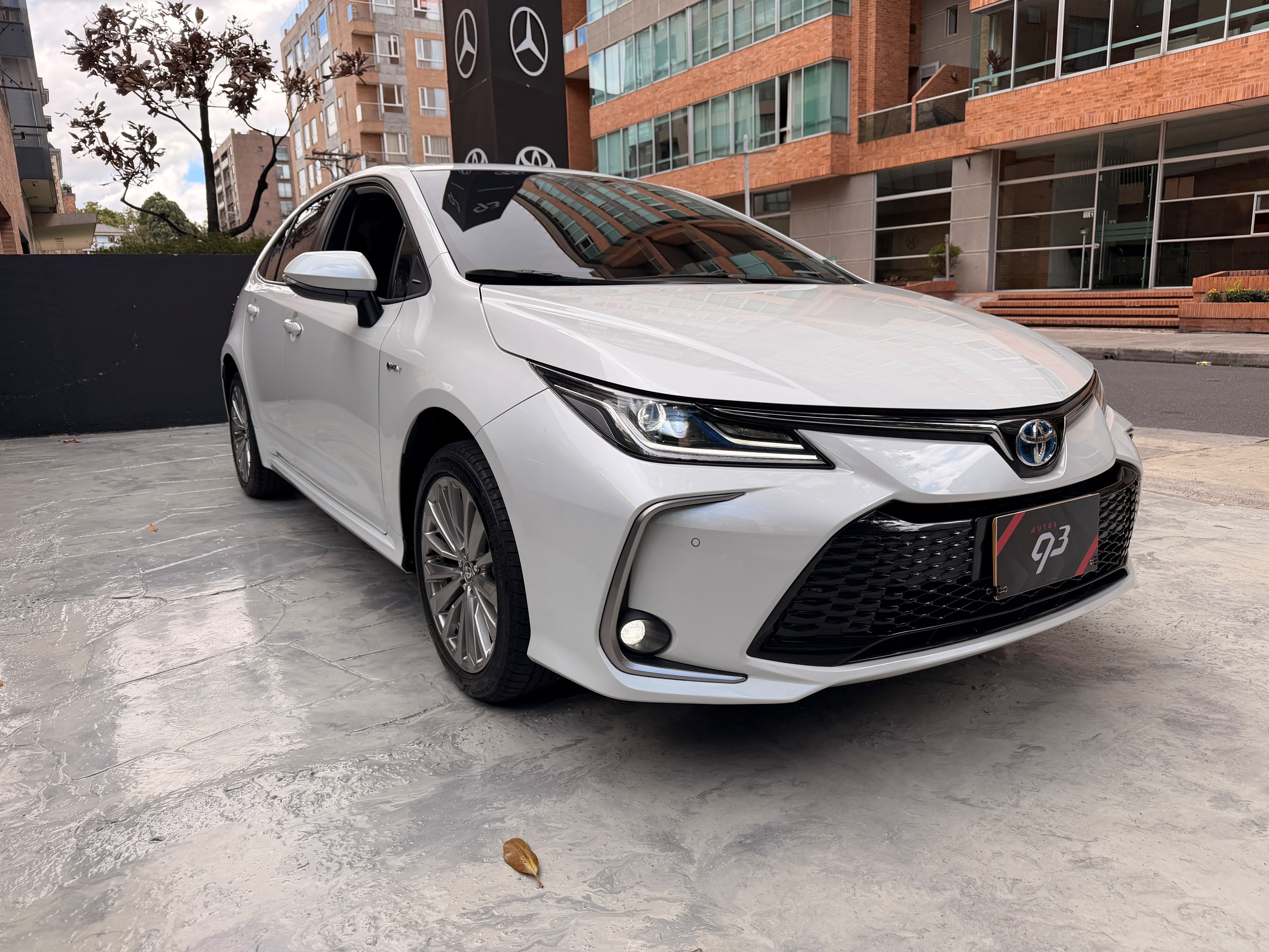 TOYOTA COROLLA XEI 2025