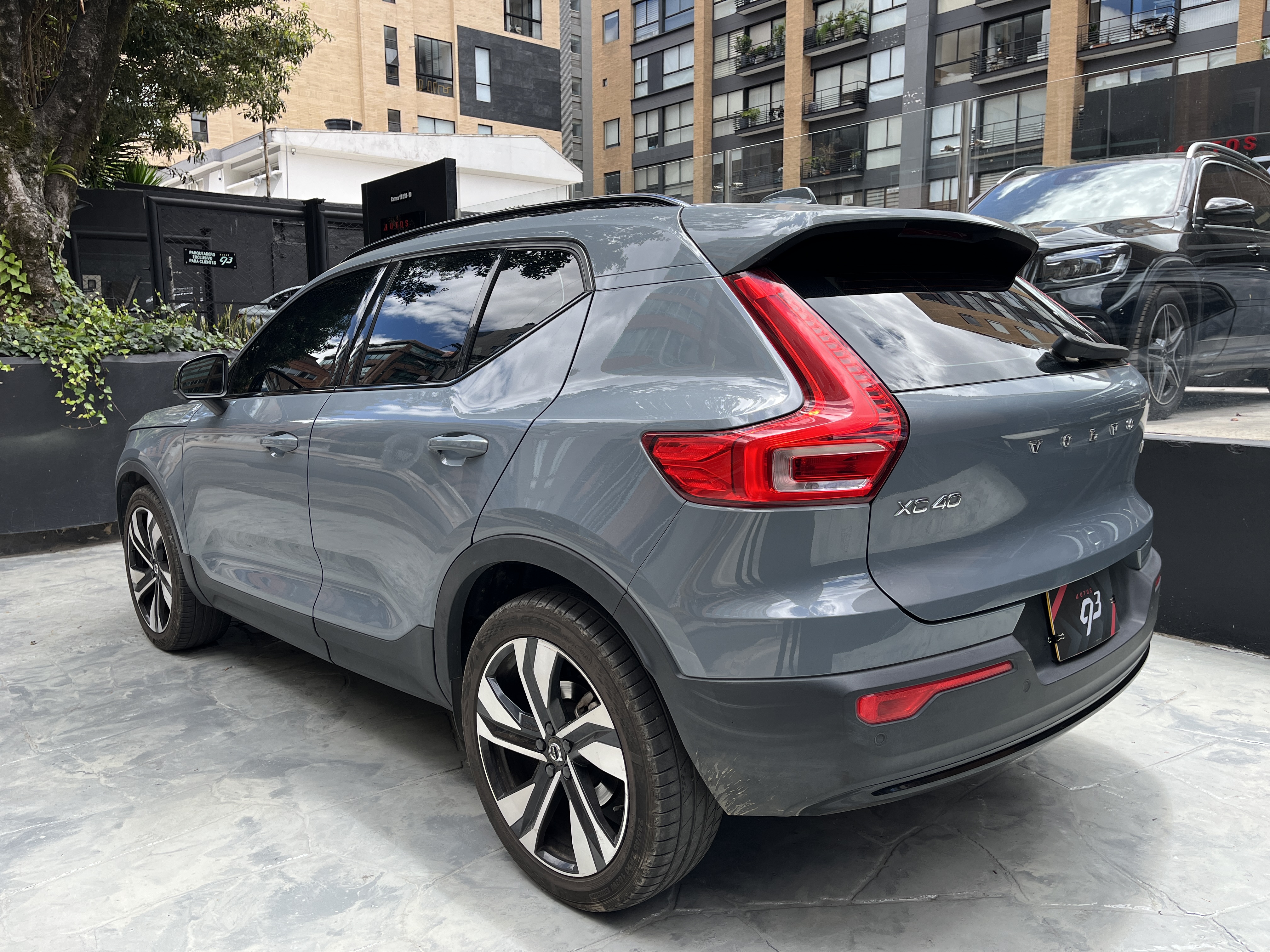 VOLVO XC40 B5 AWD 2023