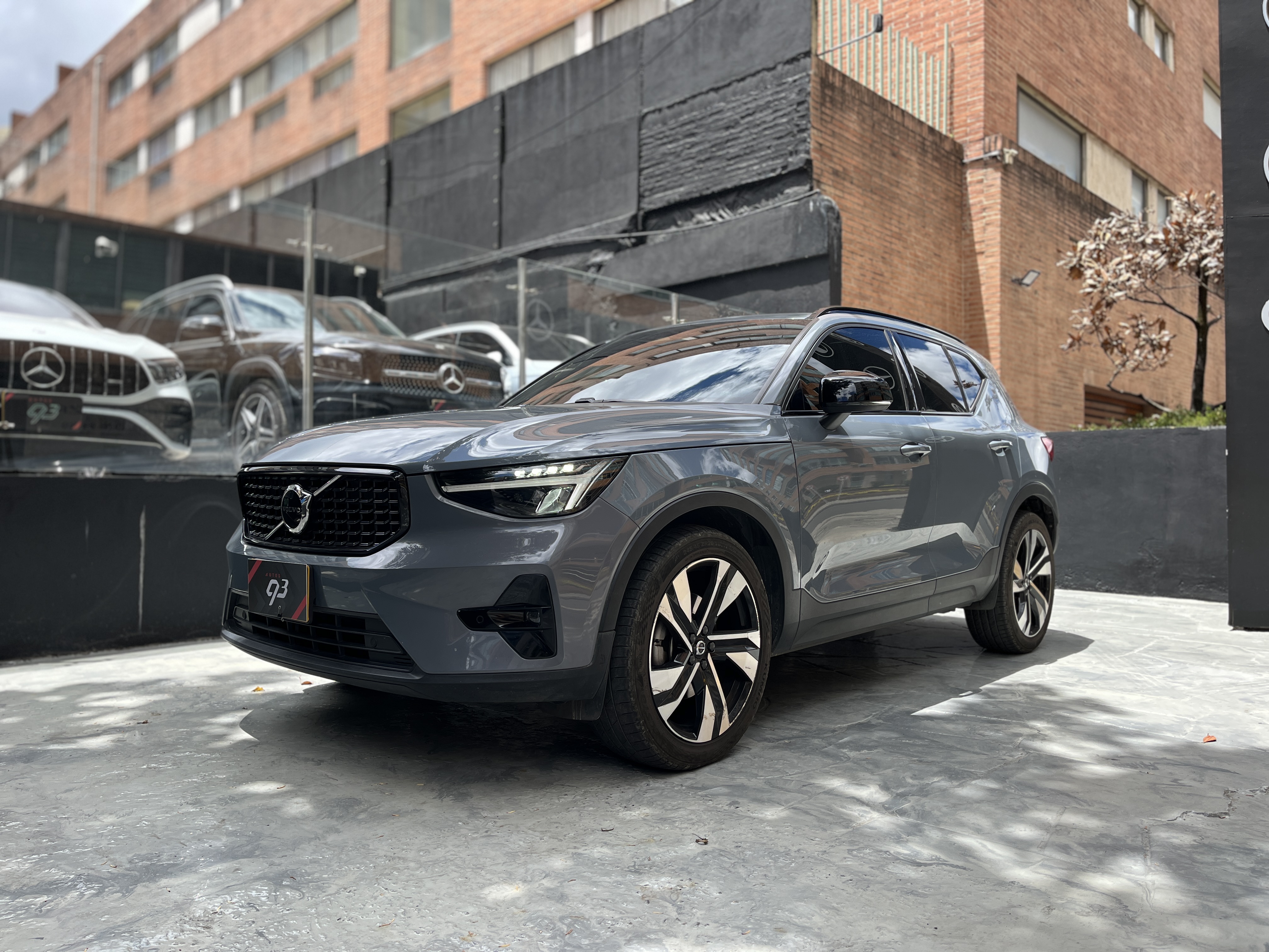VOLVO XC40 B5 AWD 2023