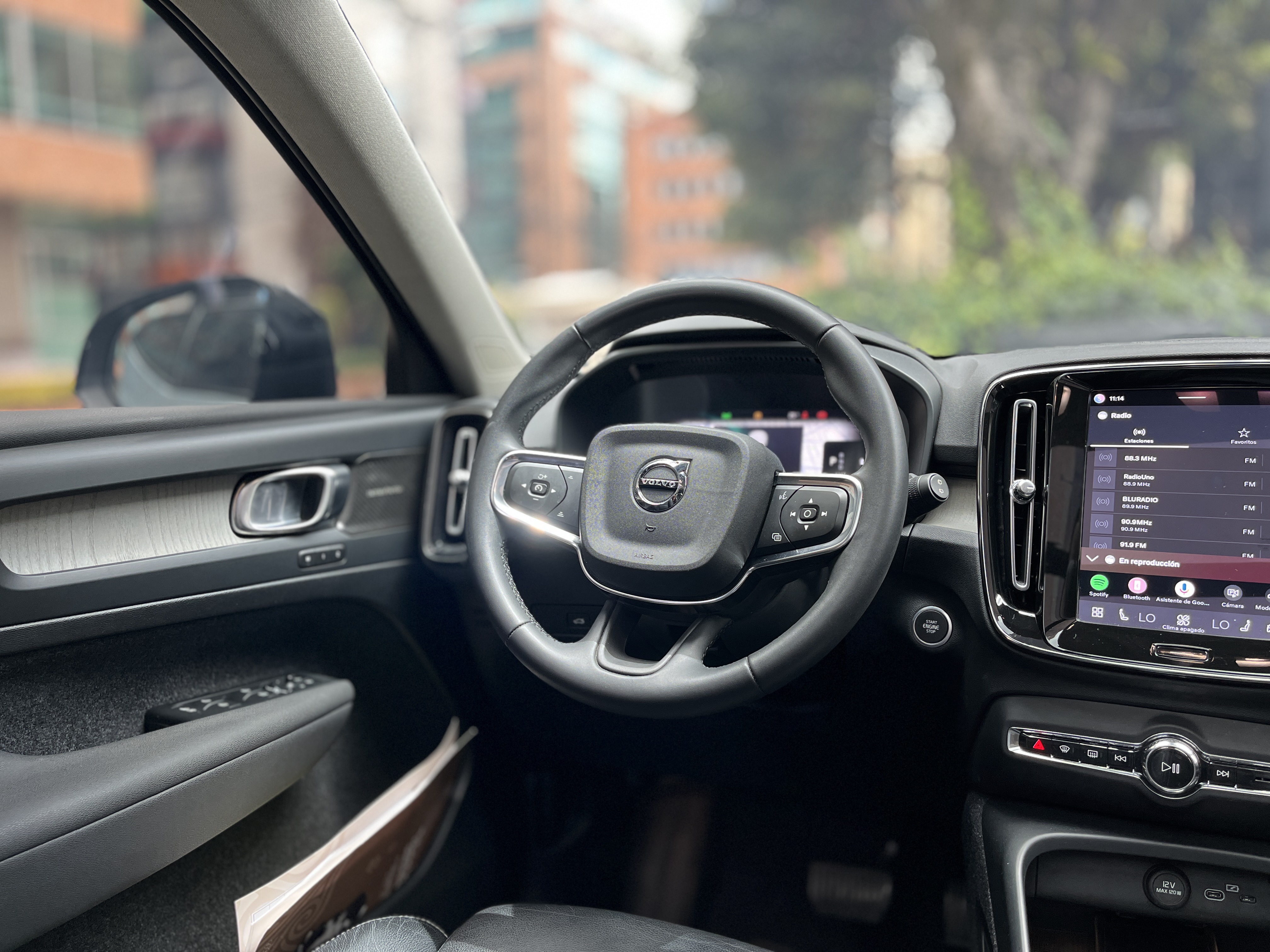 VOLVO XC40 B5 AWD 2023
