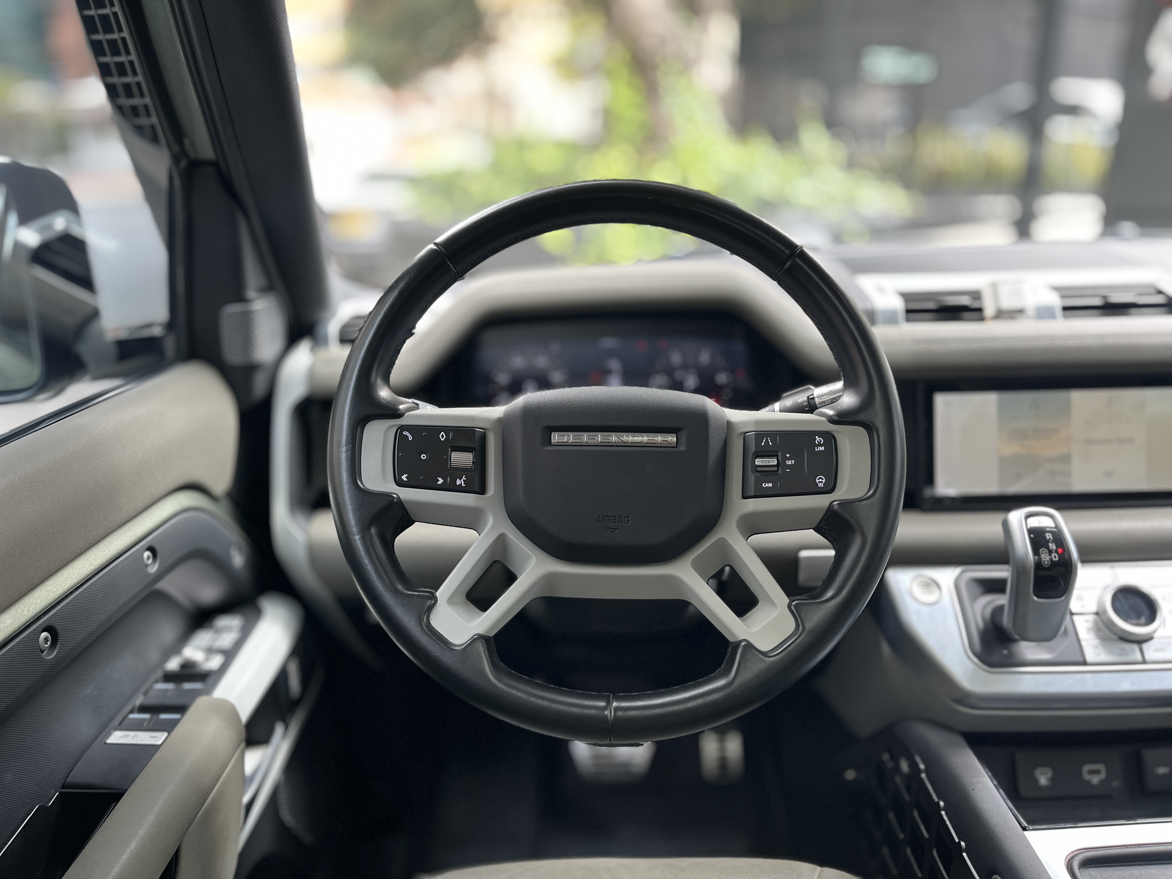 LAND ROVER DEFENDER FIRST EDITION 2021