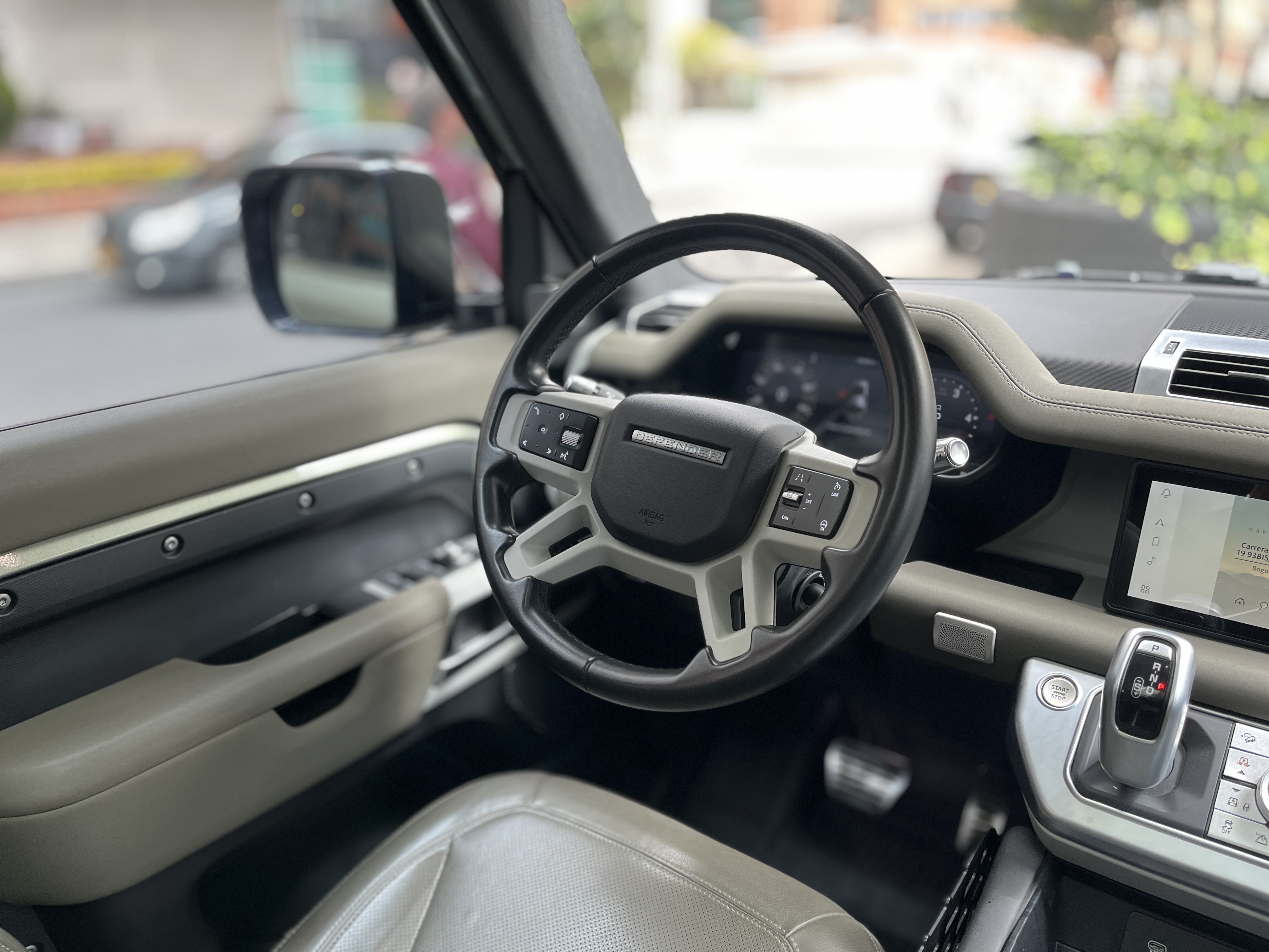 LAND ROVER DEFENDER FIRST EDITION 2021