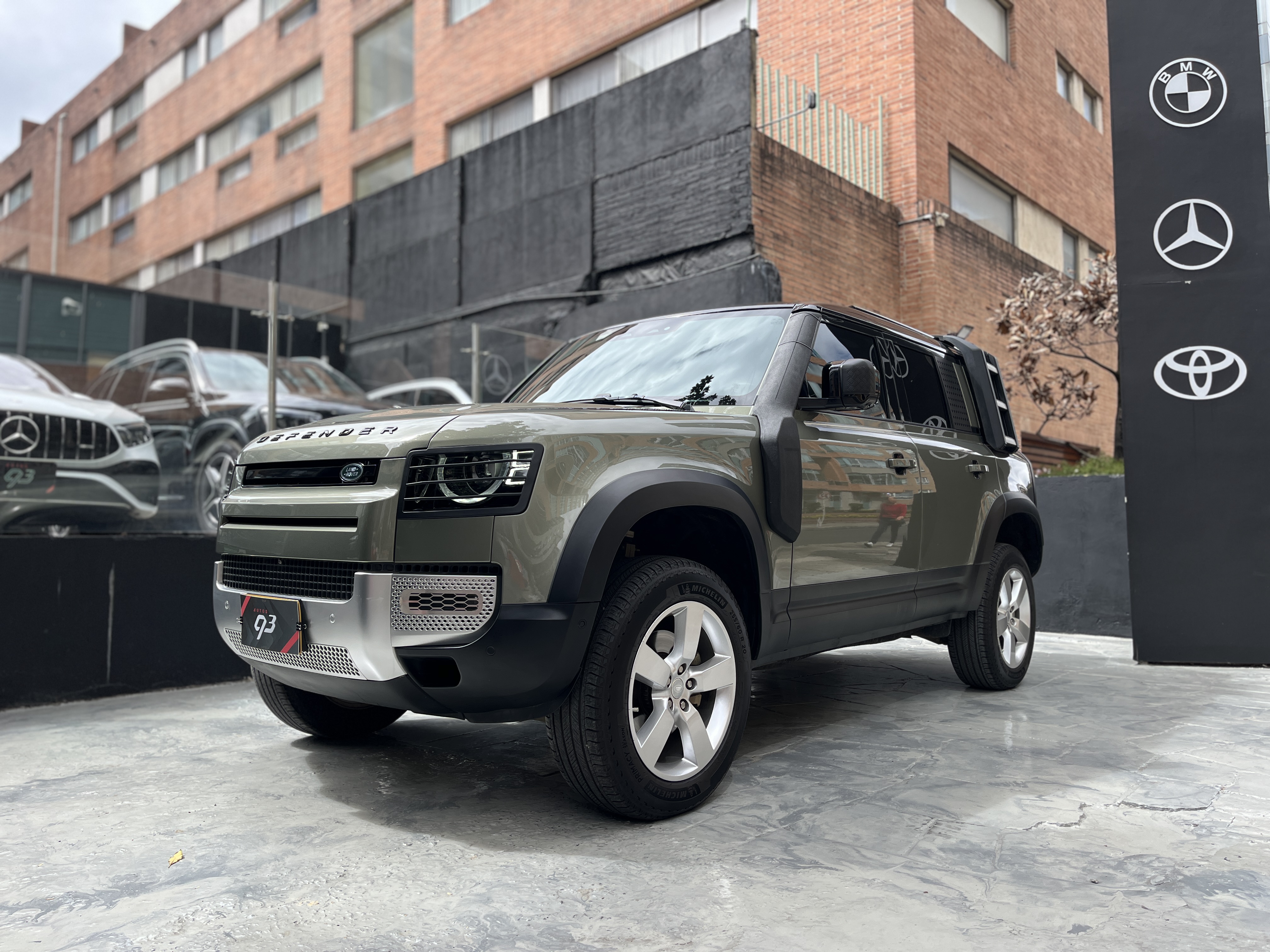 LAND ROVER DEFENDER FIRST EDITION 2021