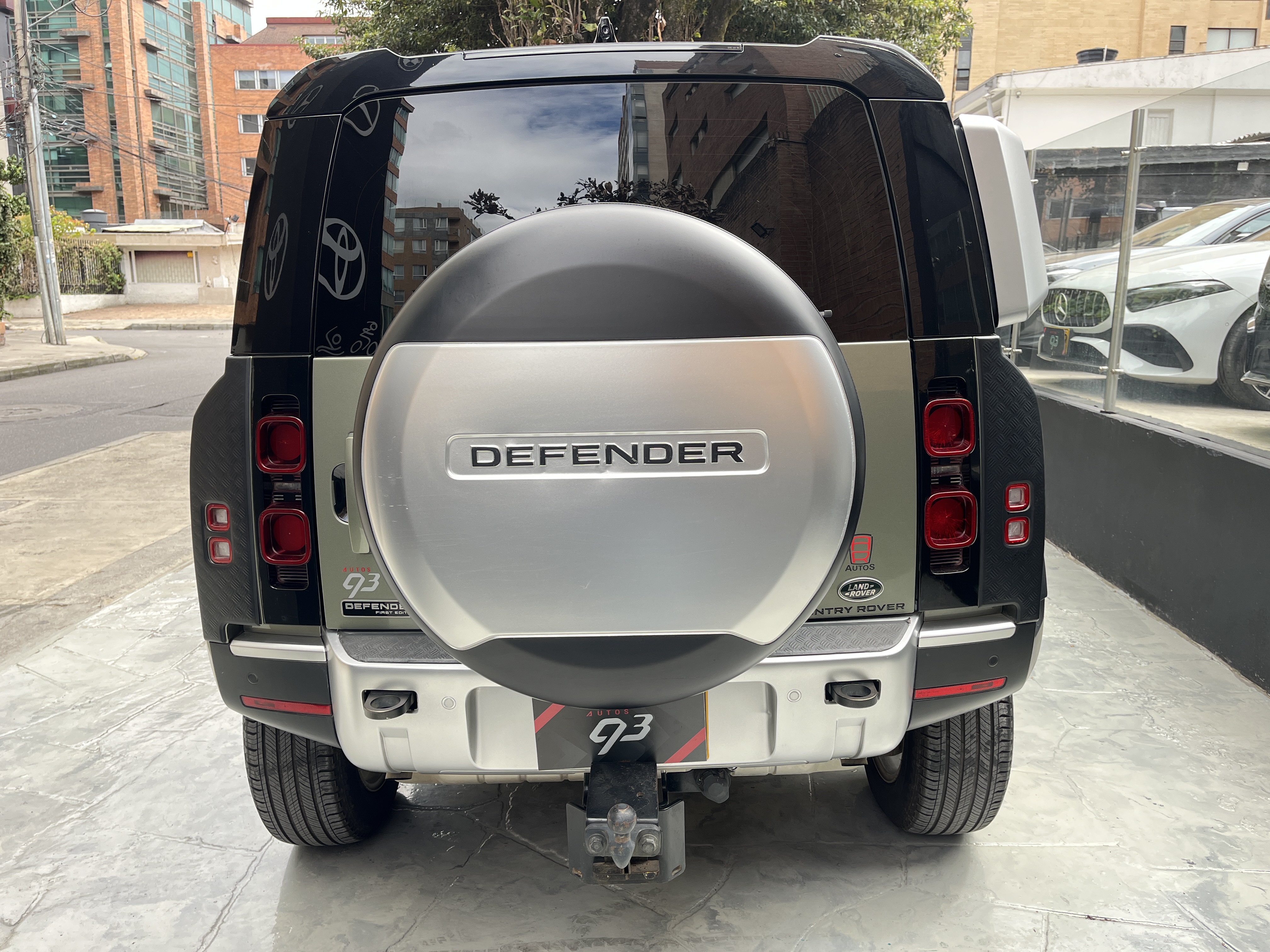 LAND ROVER DEFENDER FIRST EDITION 2021