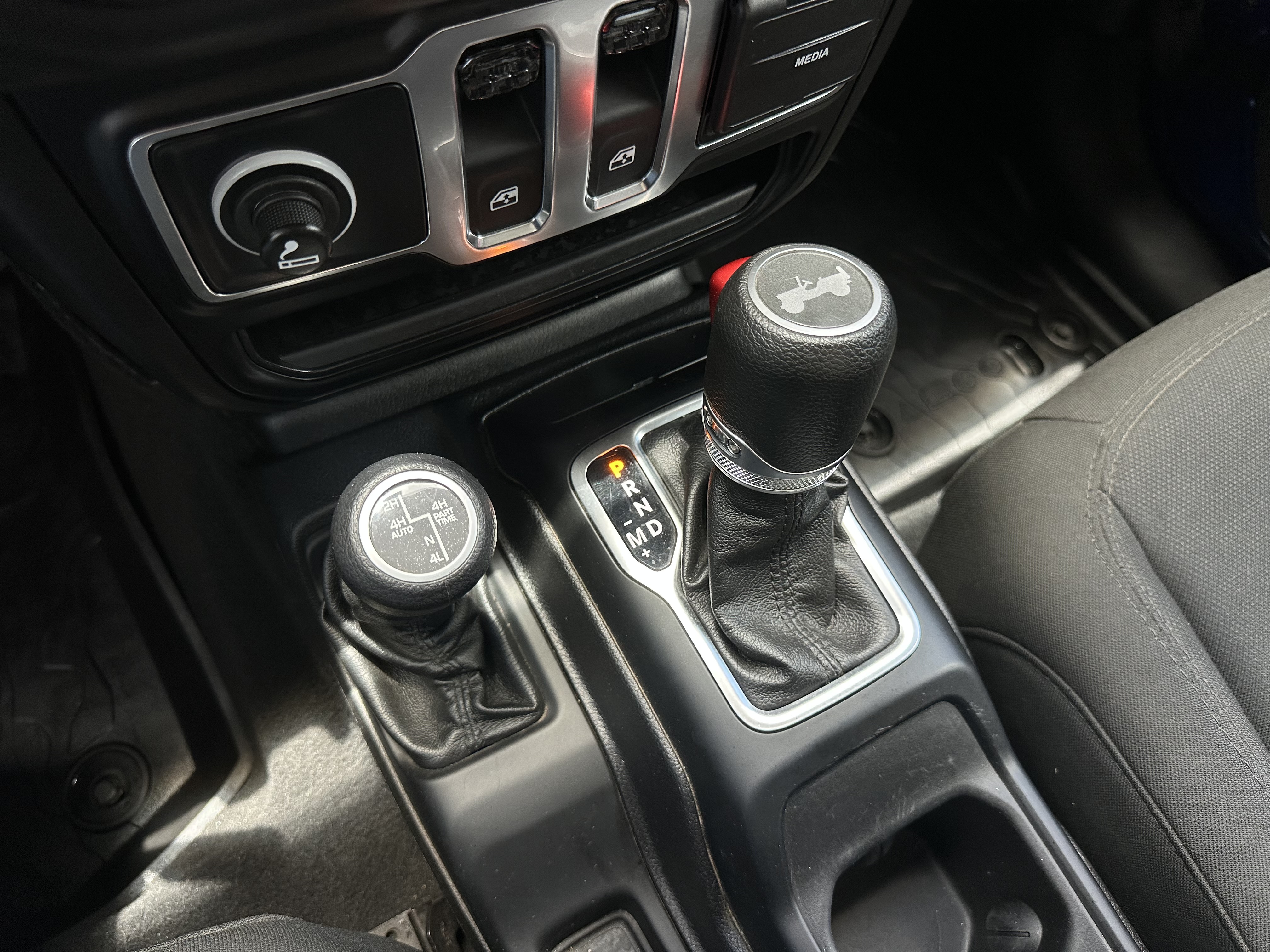 JEEP WRANGLER SPORT 2020