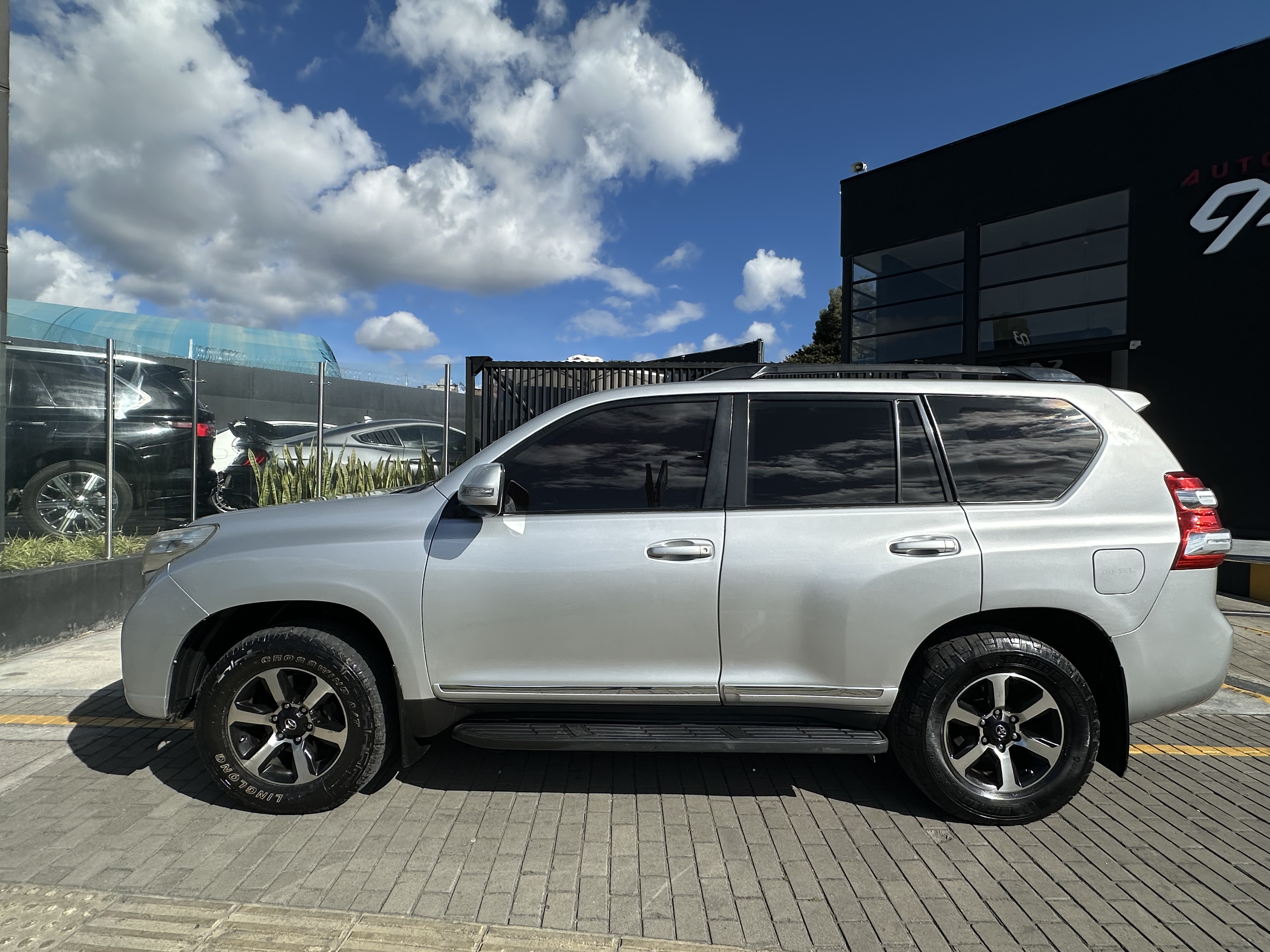 TOYOTA PRADO TX BLINDADA 2015