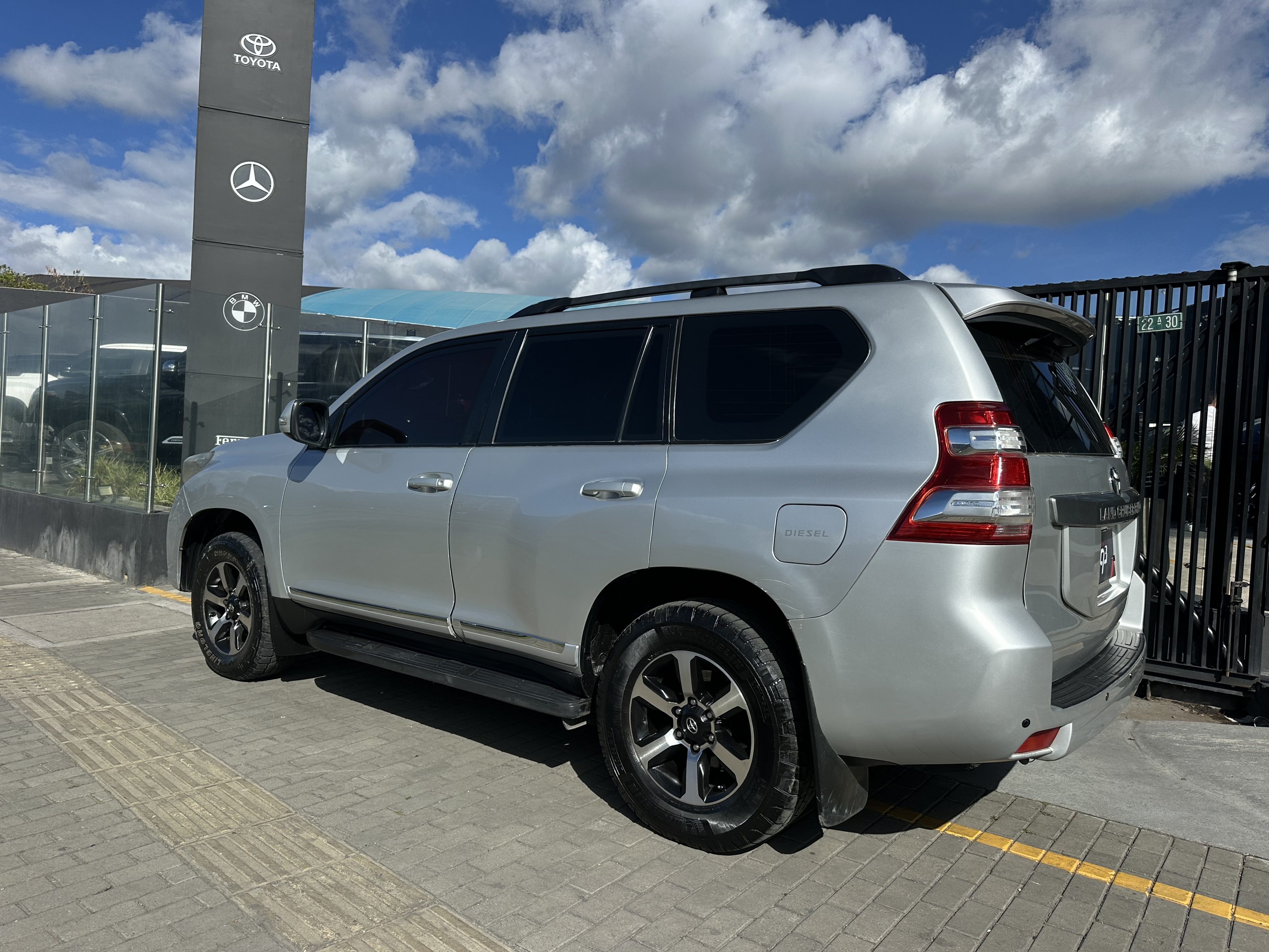 TOYOTA PRADO TX BLINDADA 2015