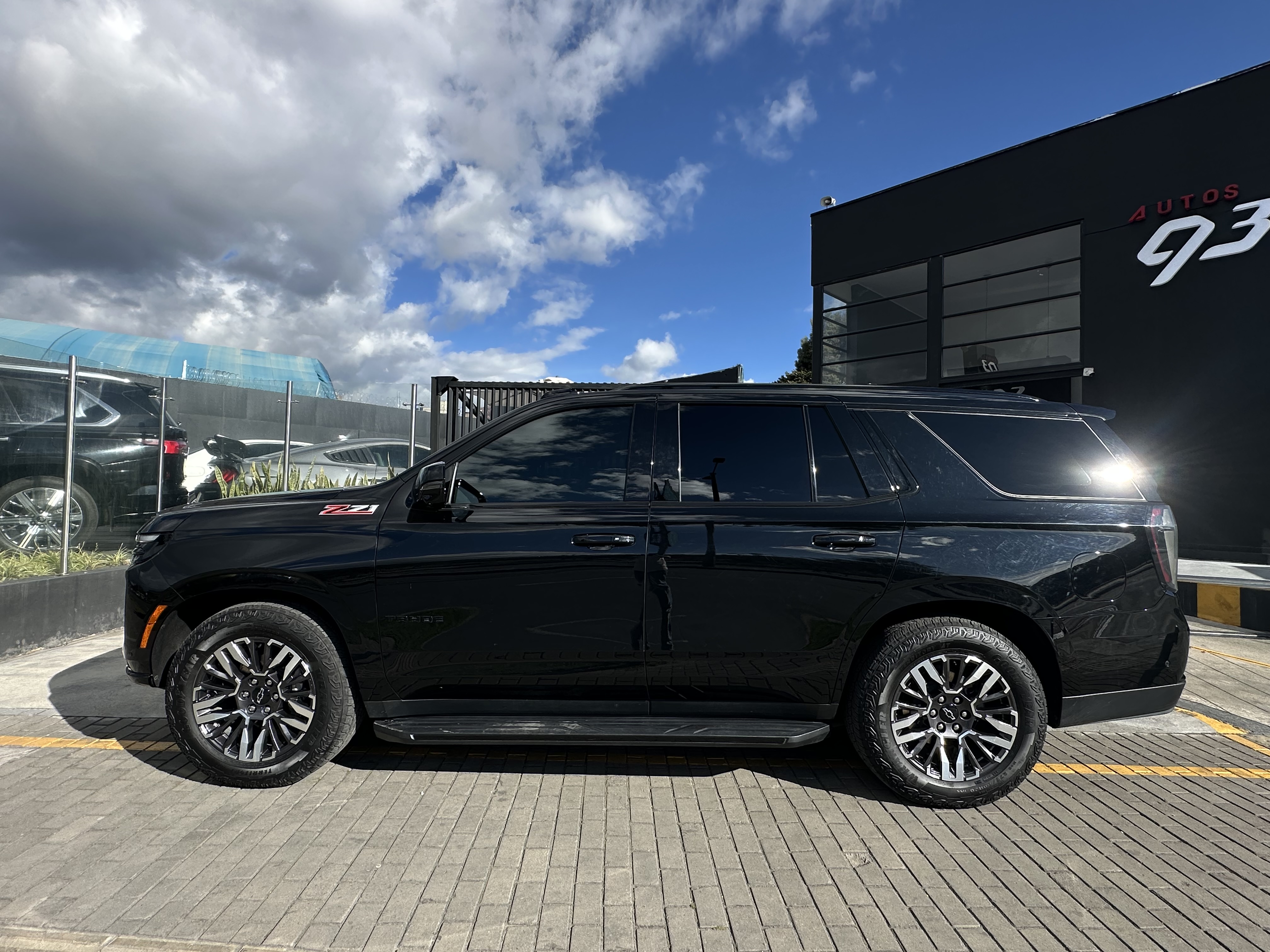 CHEVROLET TAHOE Z71 2025
