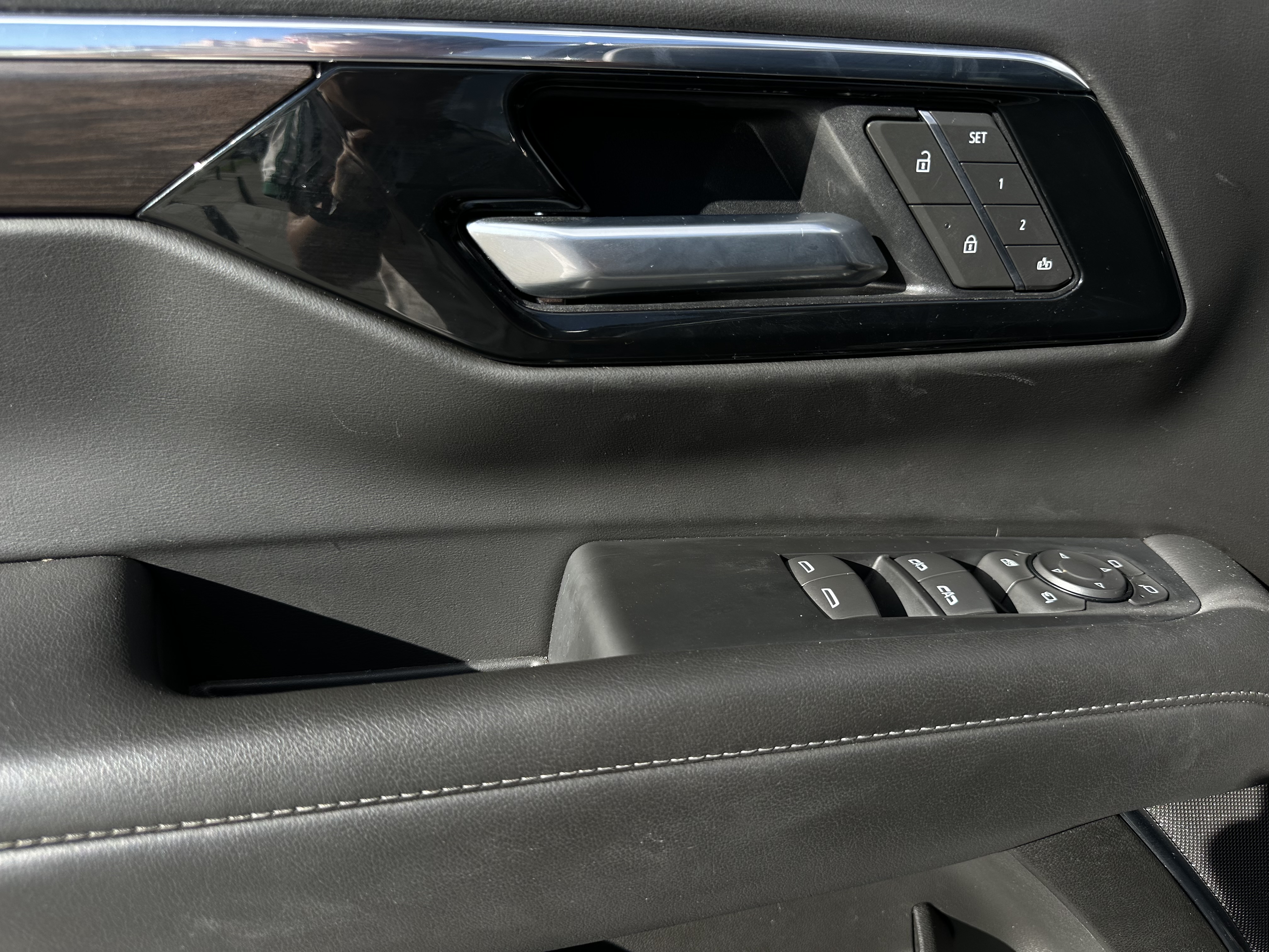 CHEVROLET TAHOE Z71 2025