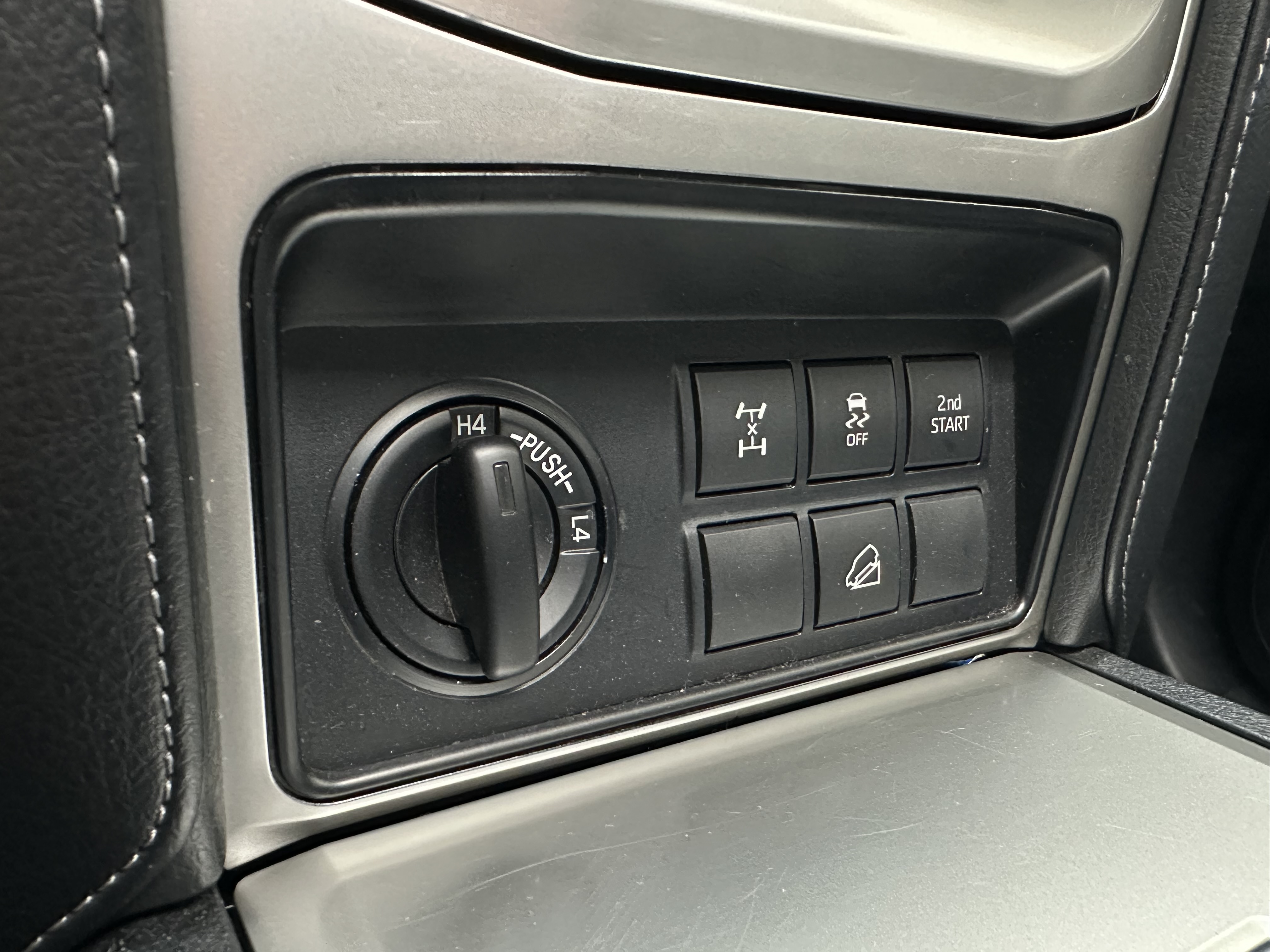 TOYOTA PRADO VX 2020