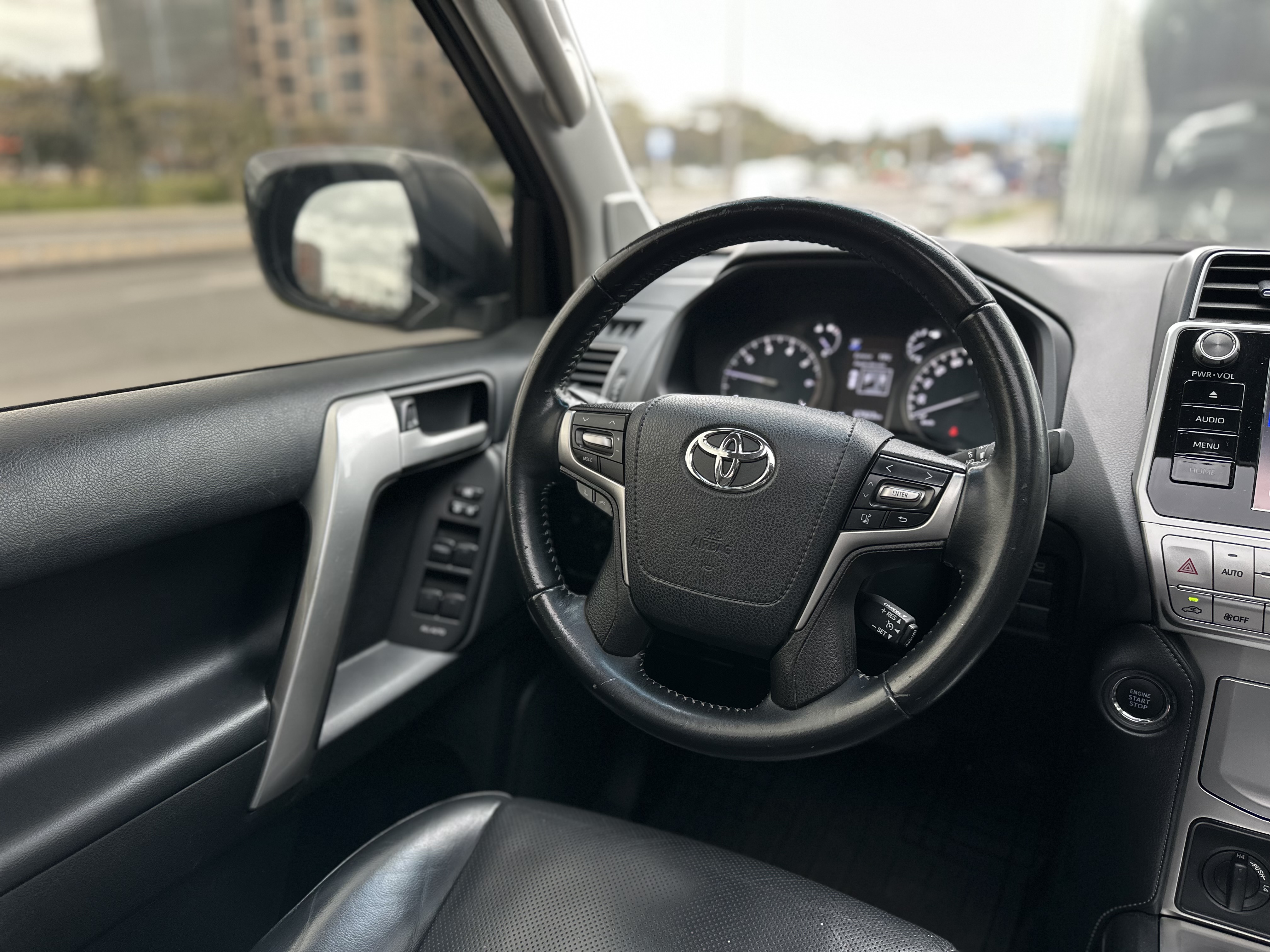 TOYOTA PRADO VX 2020