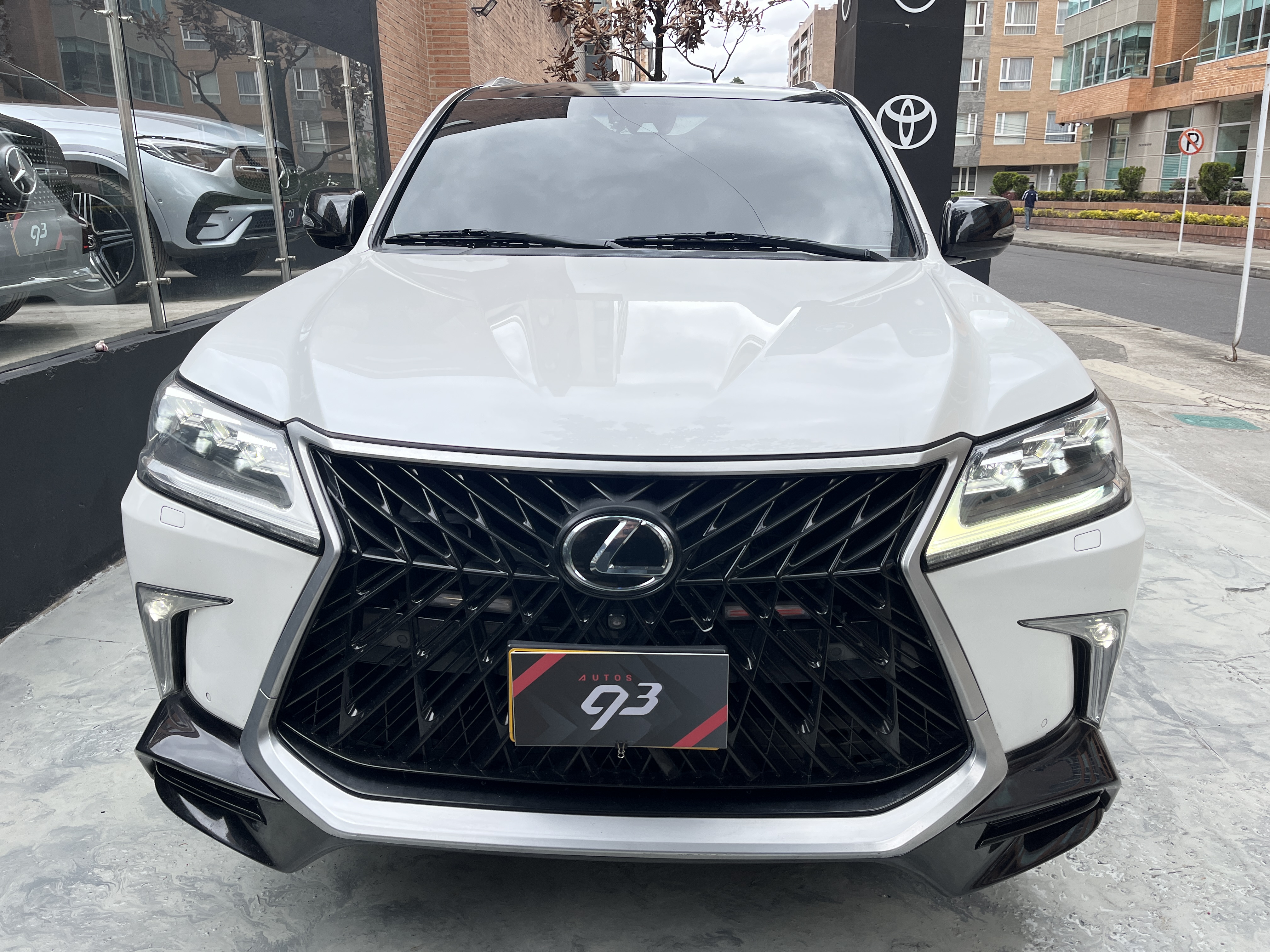 LEXUS LX570 SUPER SPORT 2017