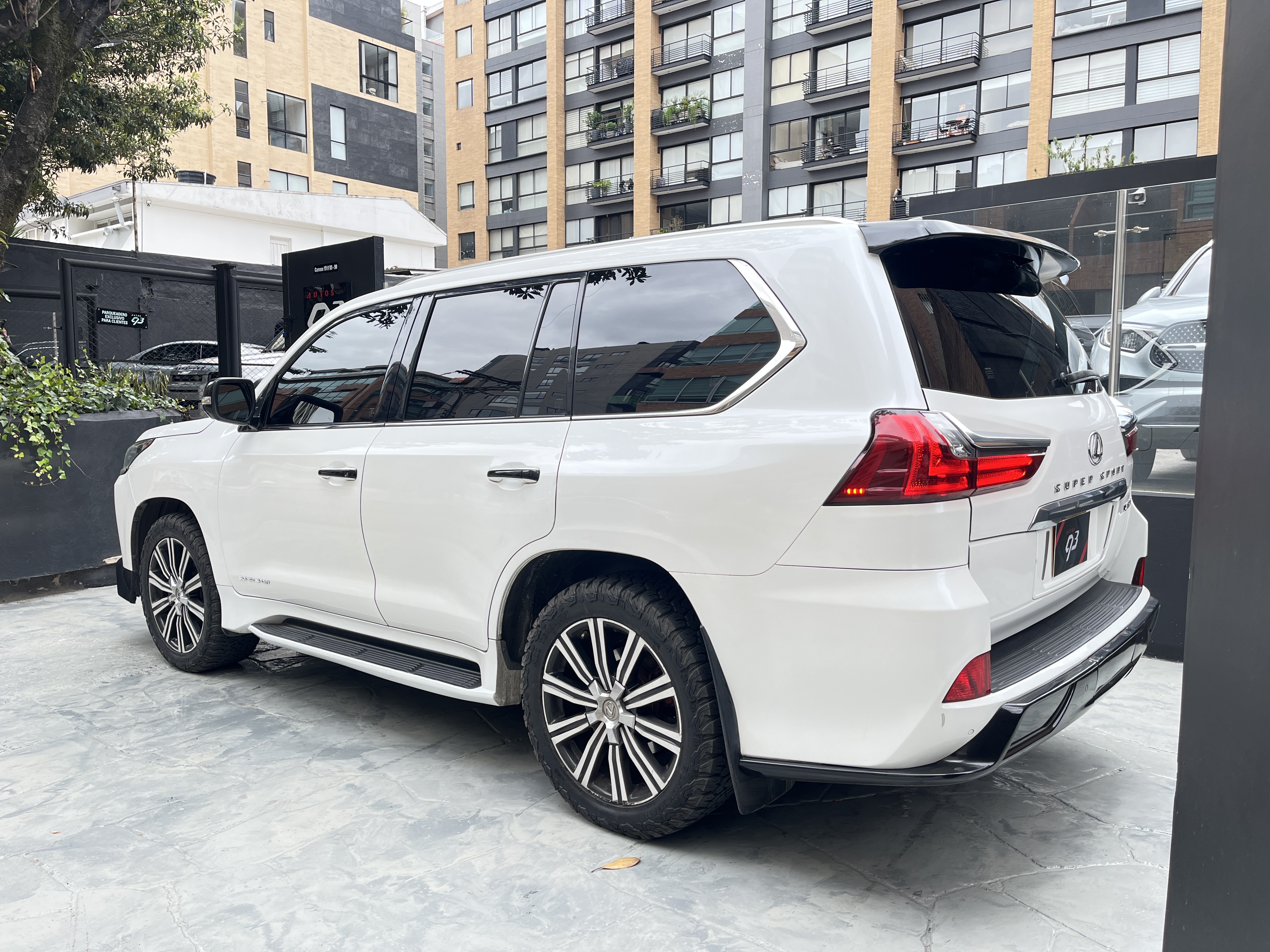 LEXUS LX570 SUPER SPORT 2017