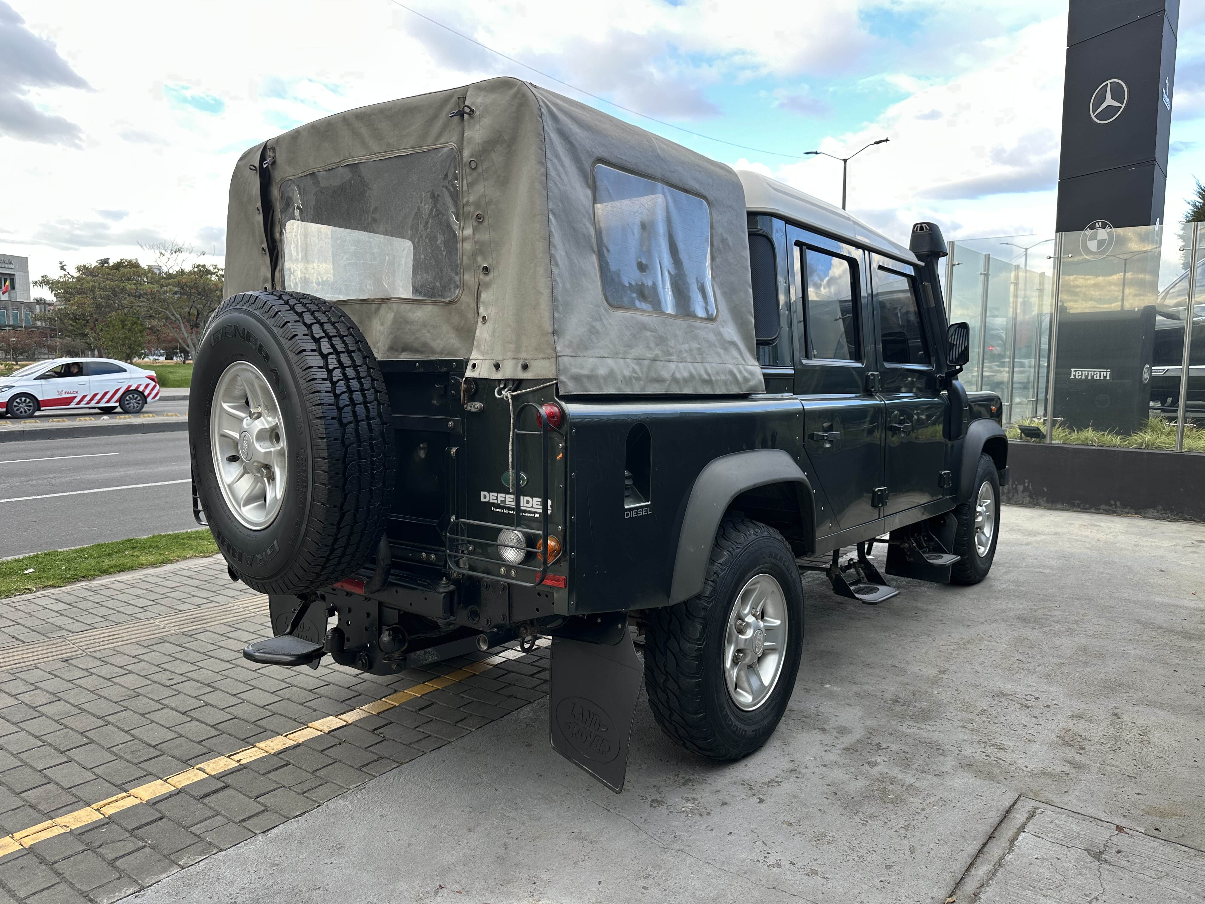 LAND ROVER DEFENDER HCPU 2008