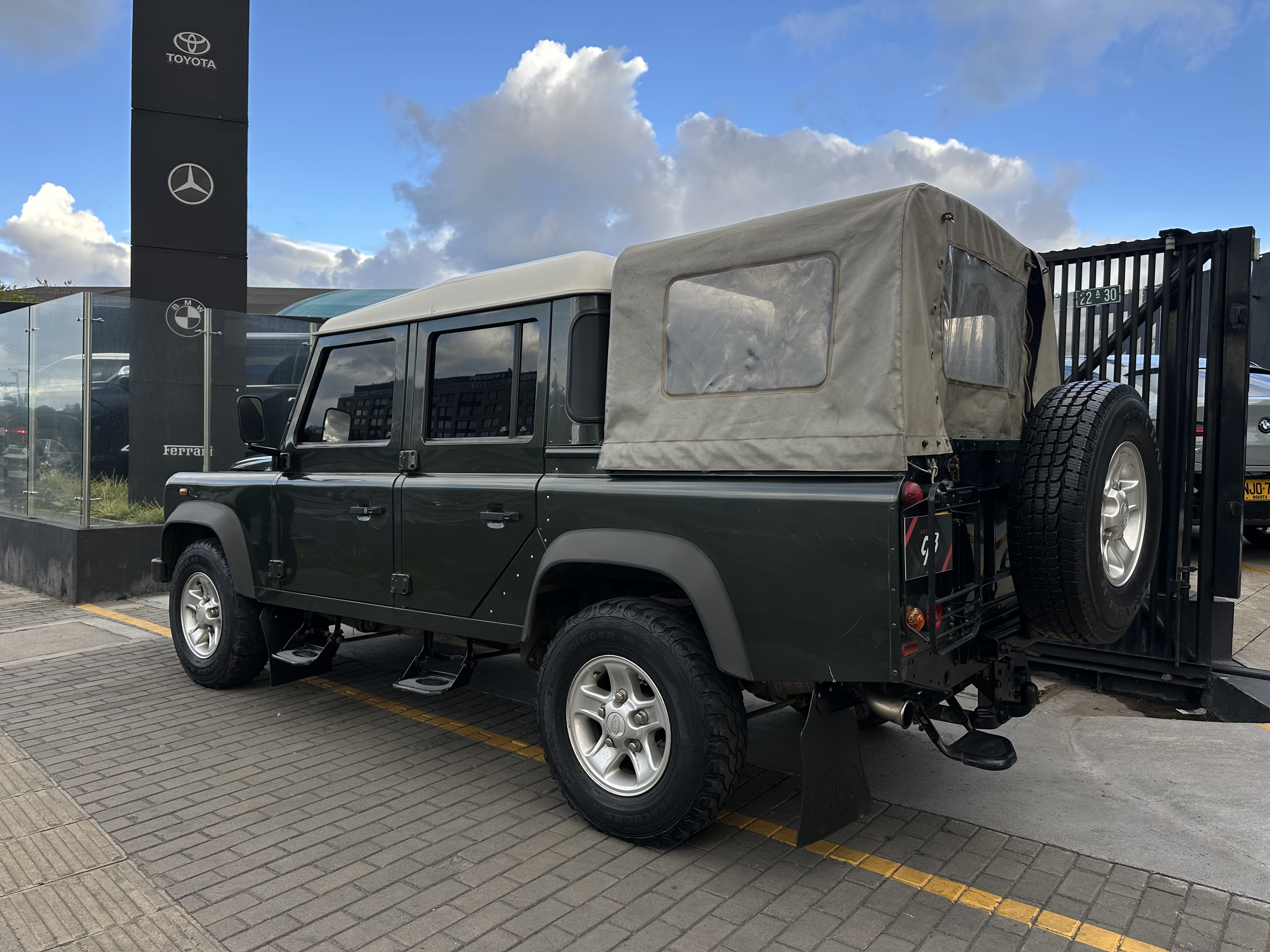 LAND ROVER DEFENDER HCPU 2008