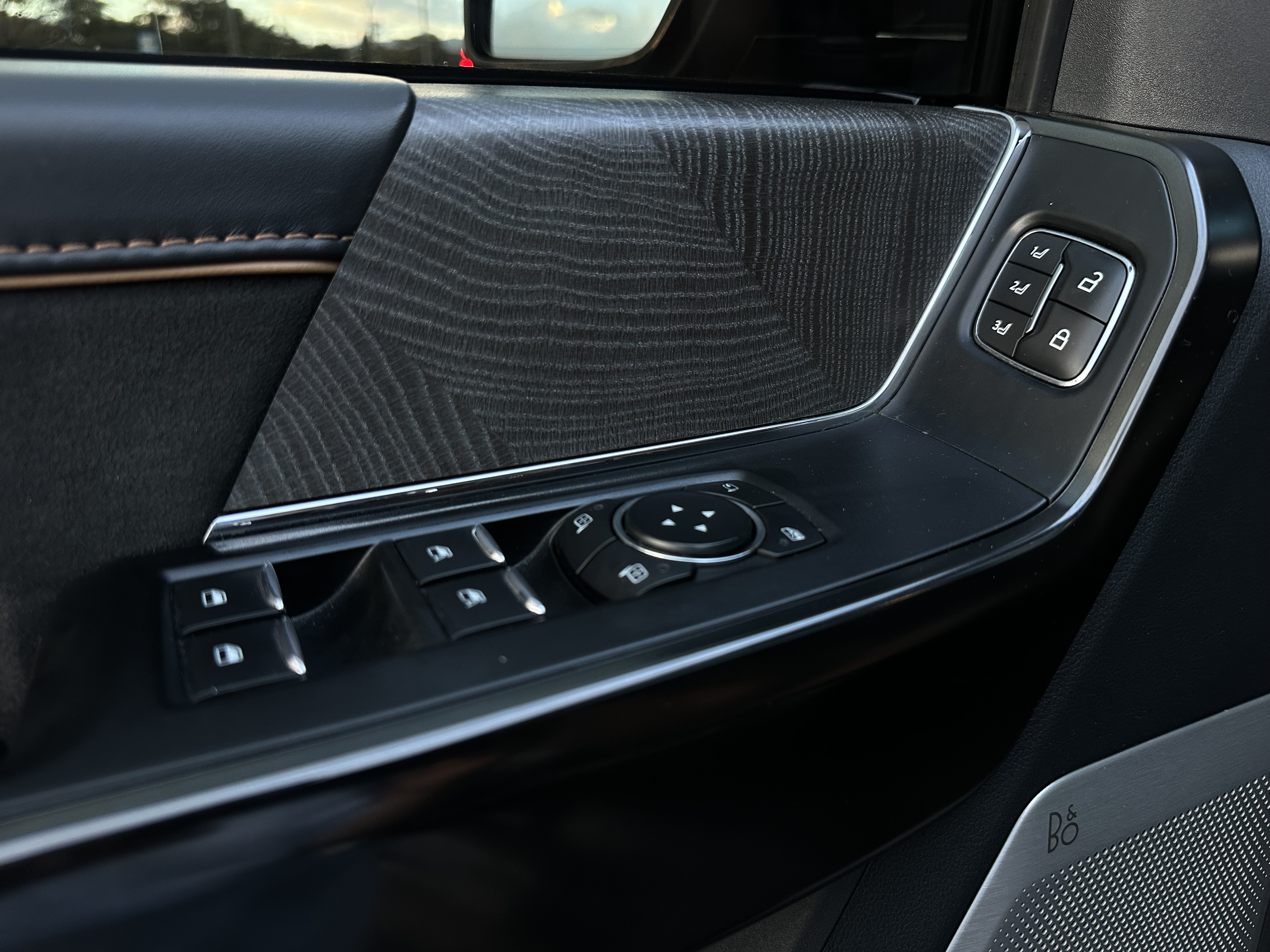 FORD F150 PLATINUM 2023