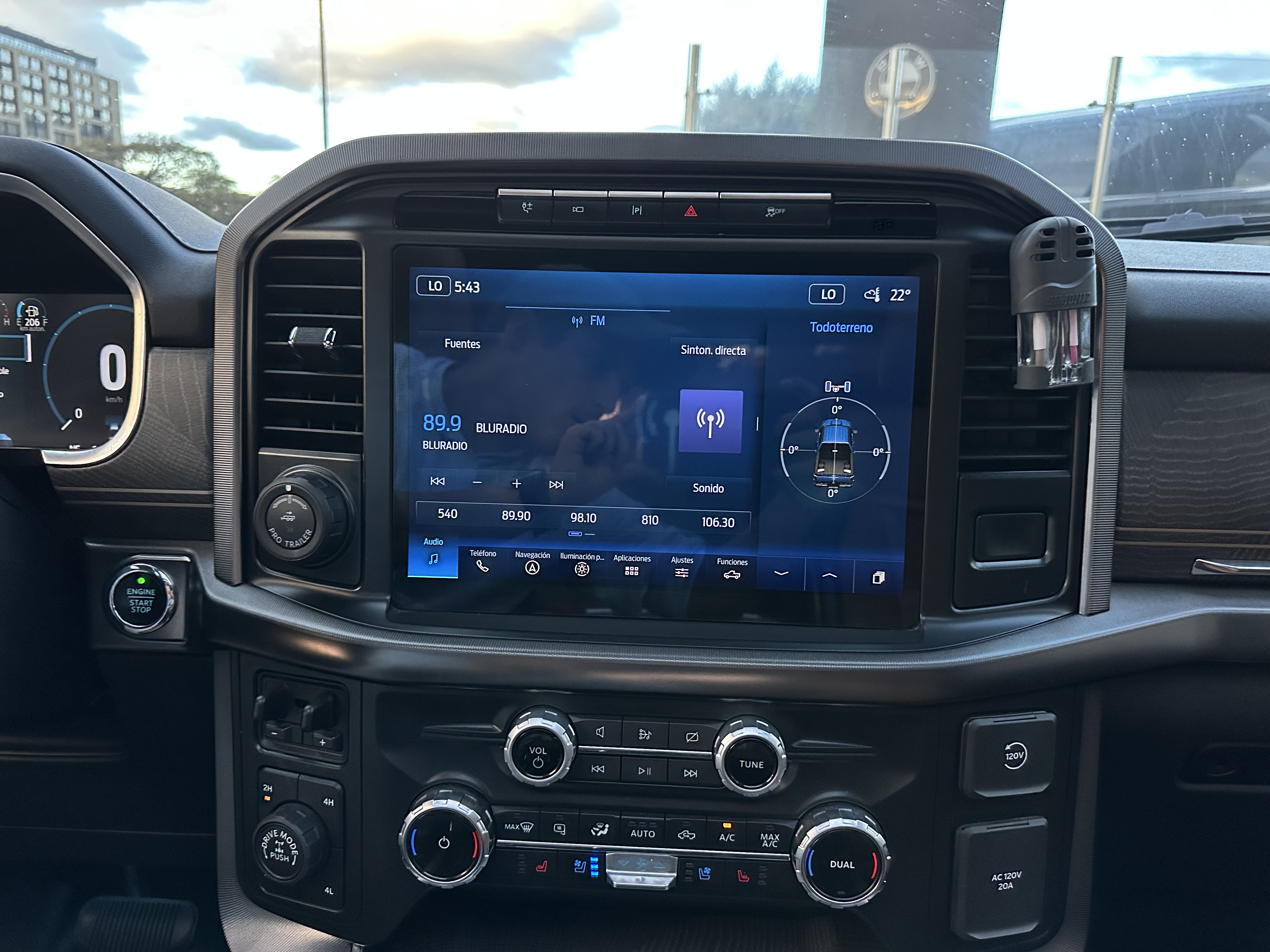 FORD F150 PLATINUM 2023