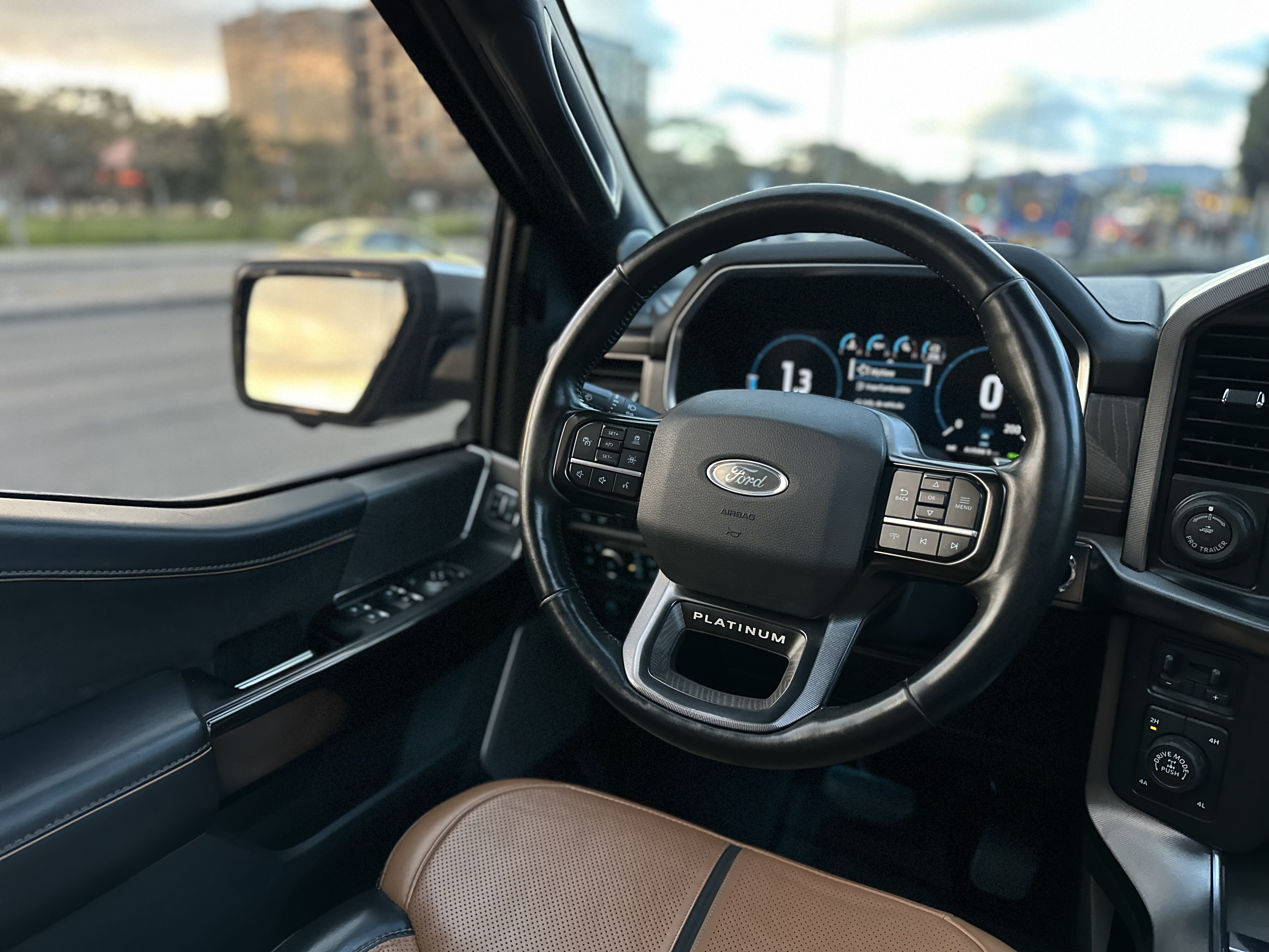 FORD F150 PLATINUM 2023
