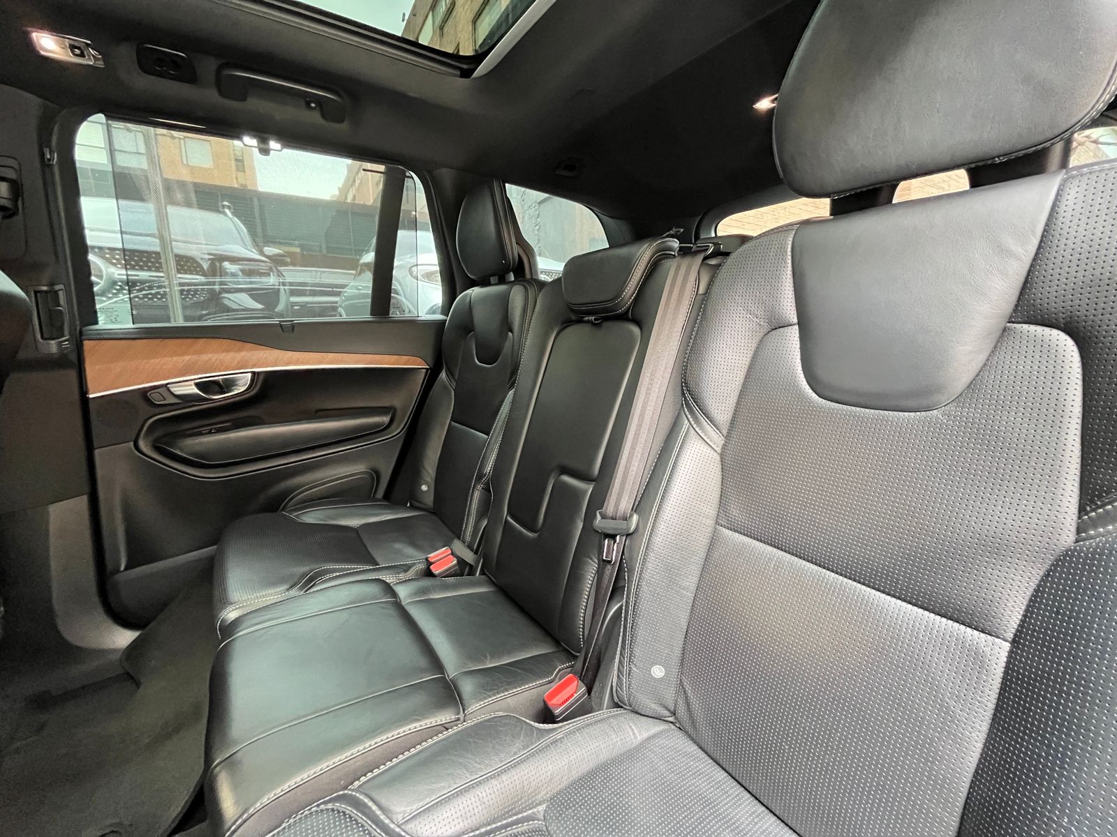 VOLVO XC90 2019