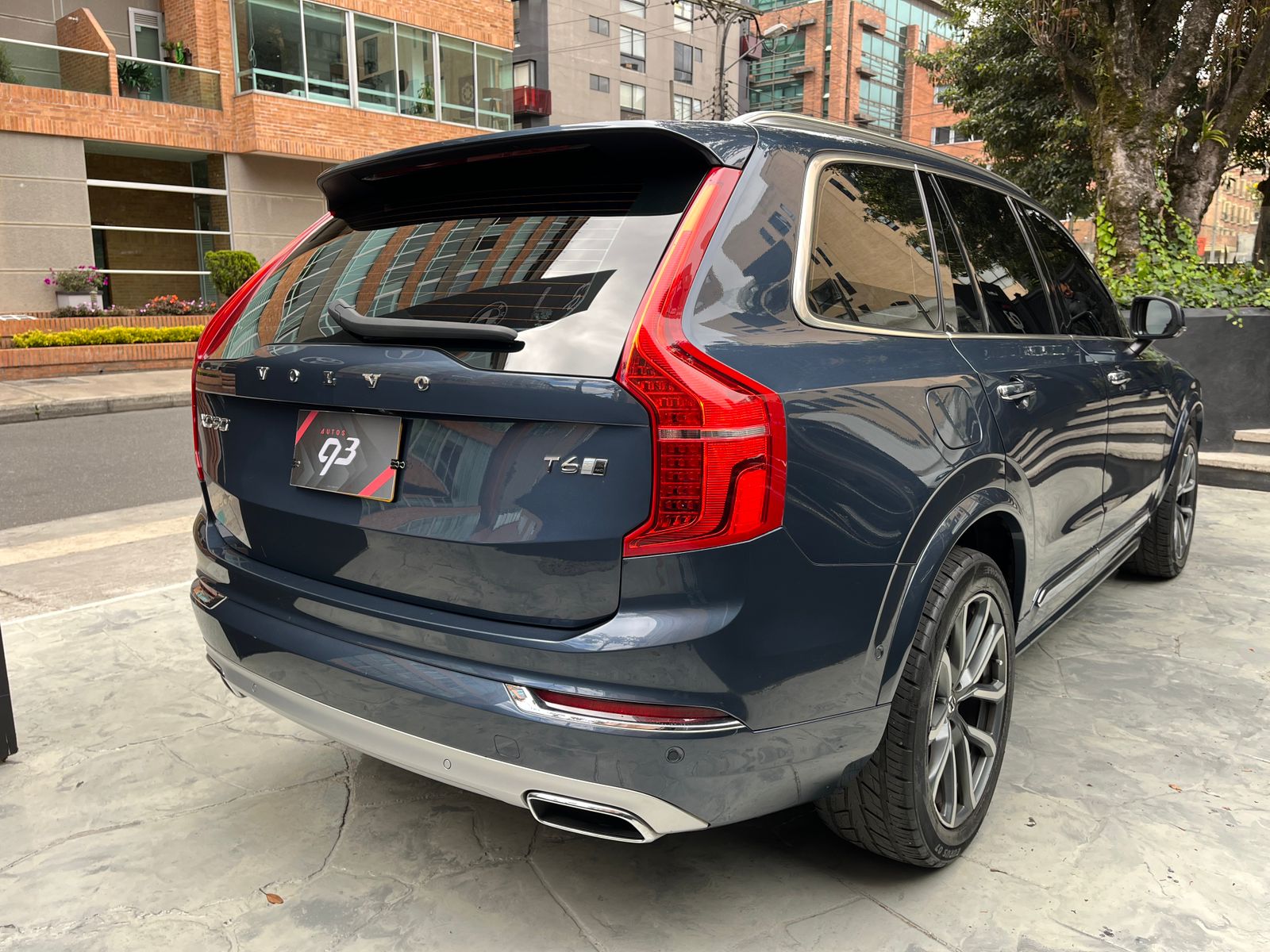 VOLVO XC90 2019