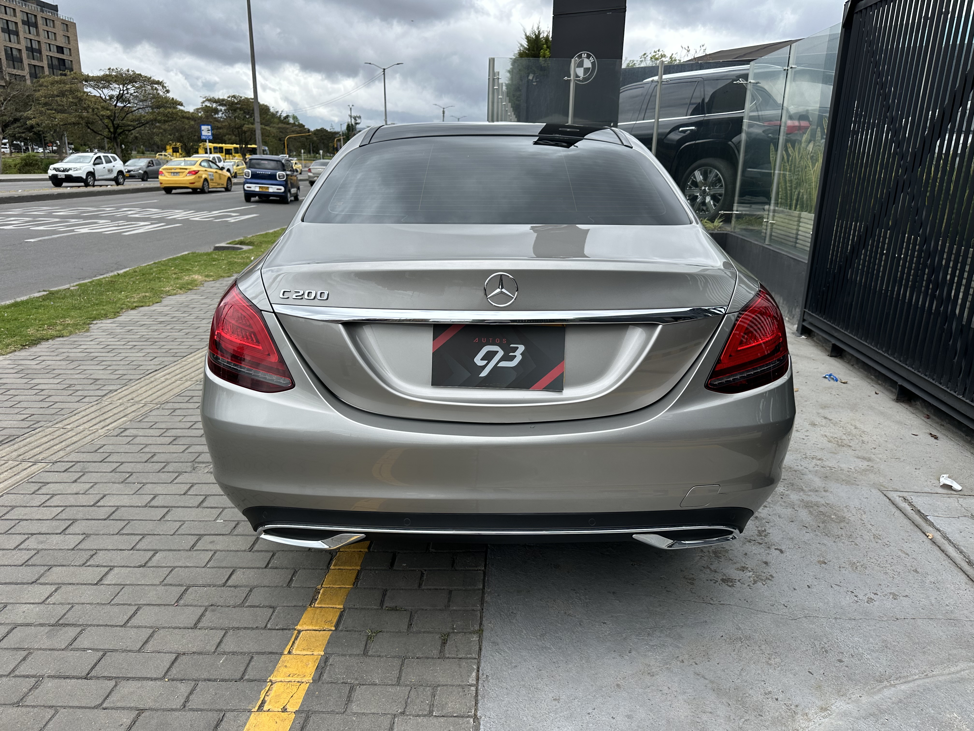 MERCEDES-BENZ C200 SEDAN 2020
