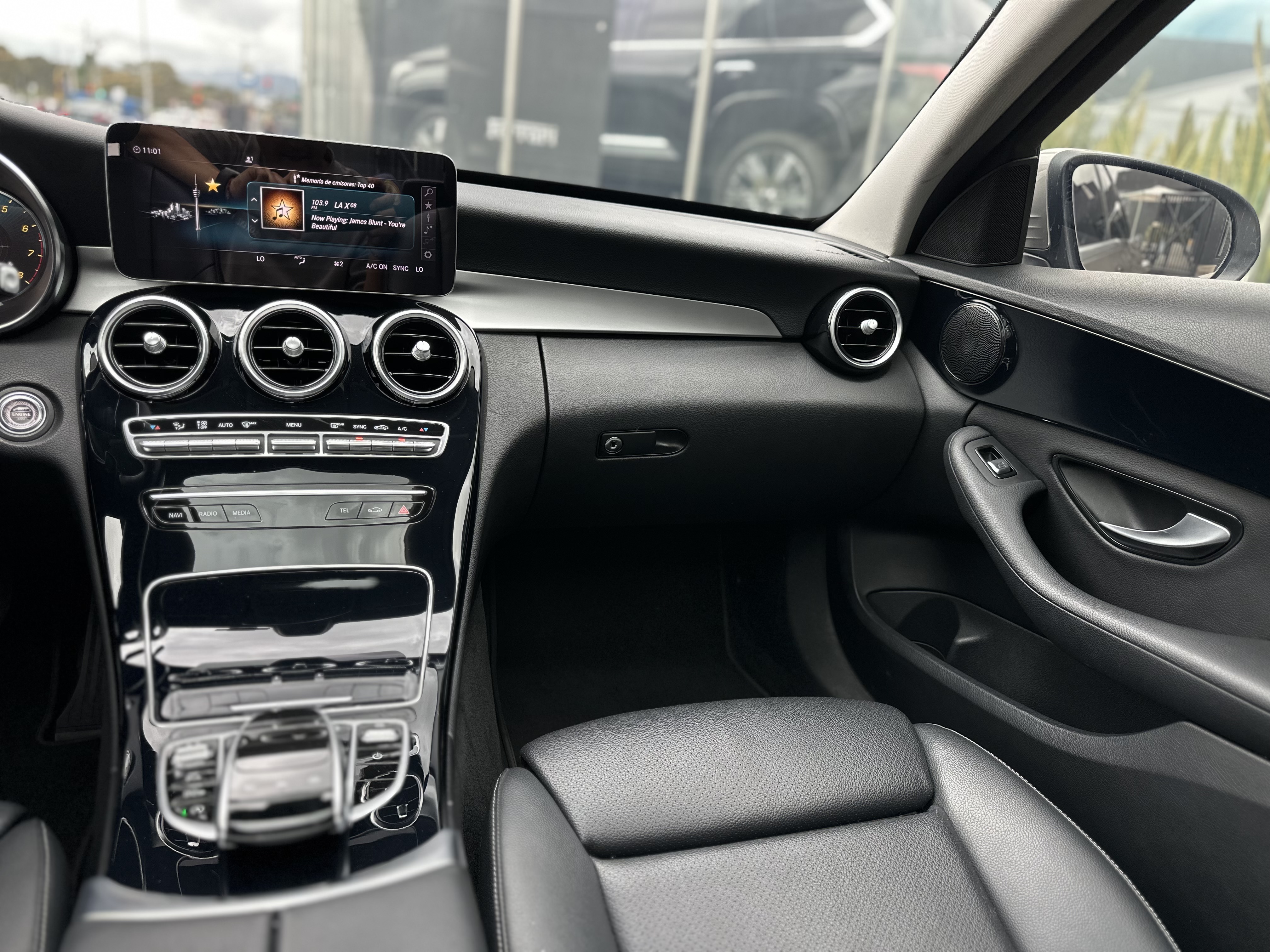 MERCEDES-BENZ C200 SEDAN 2020