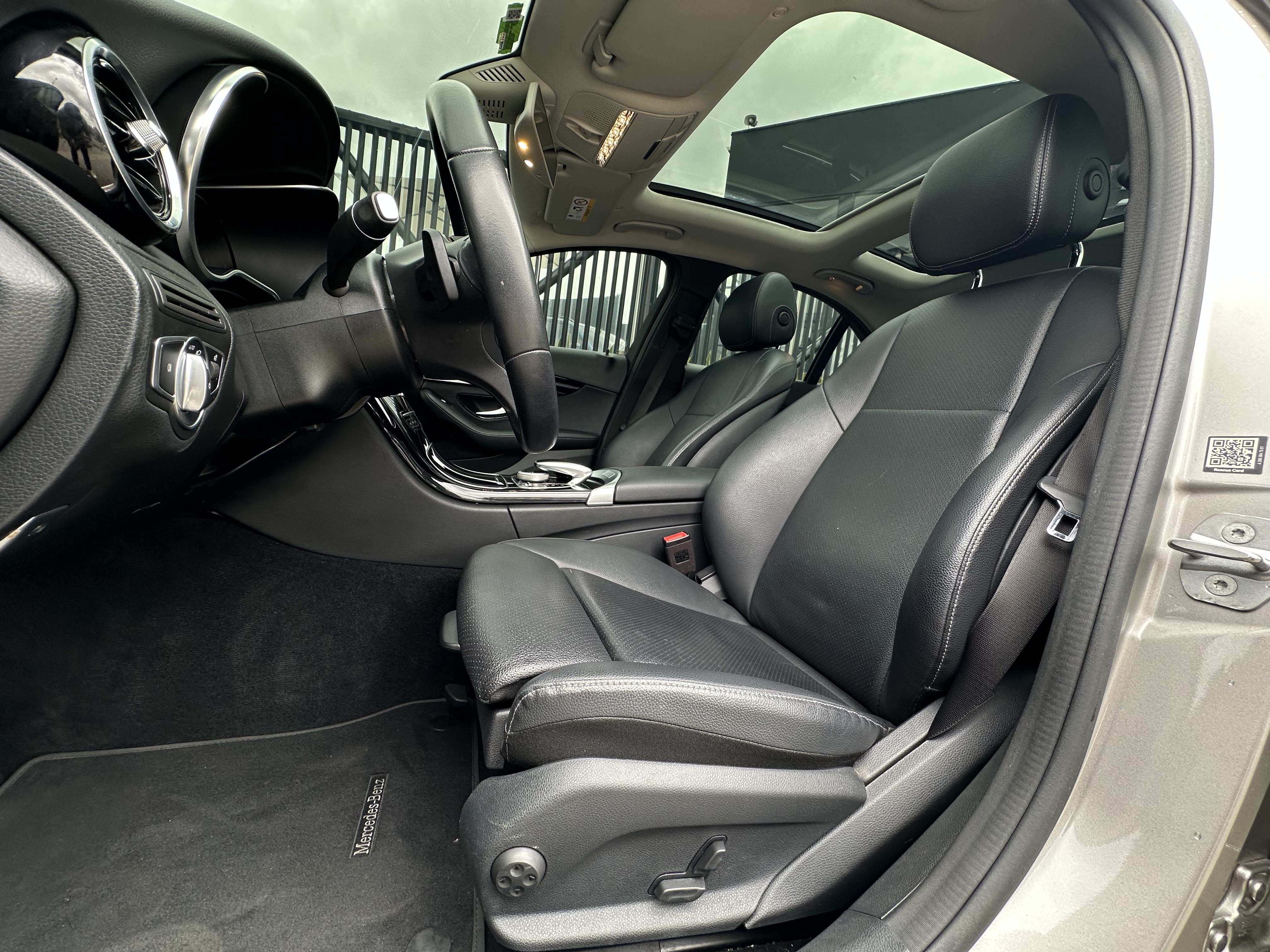 MERCEDES-BENZ C200 SEDAN 2020