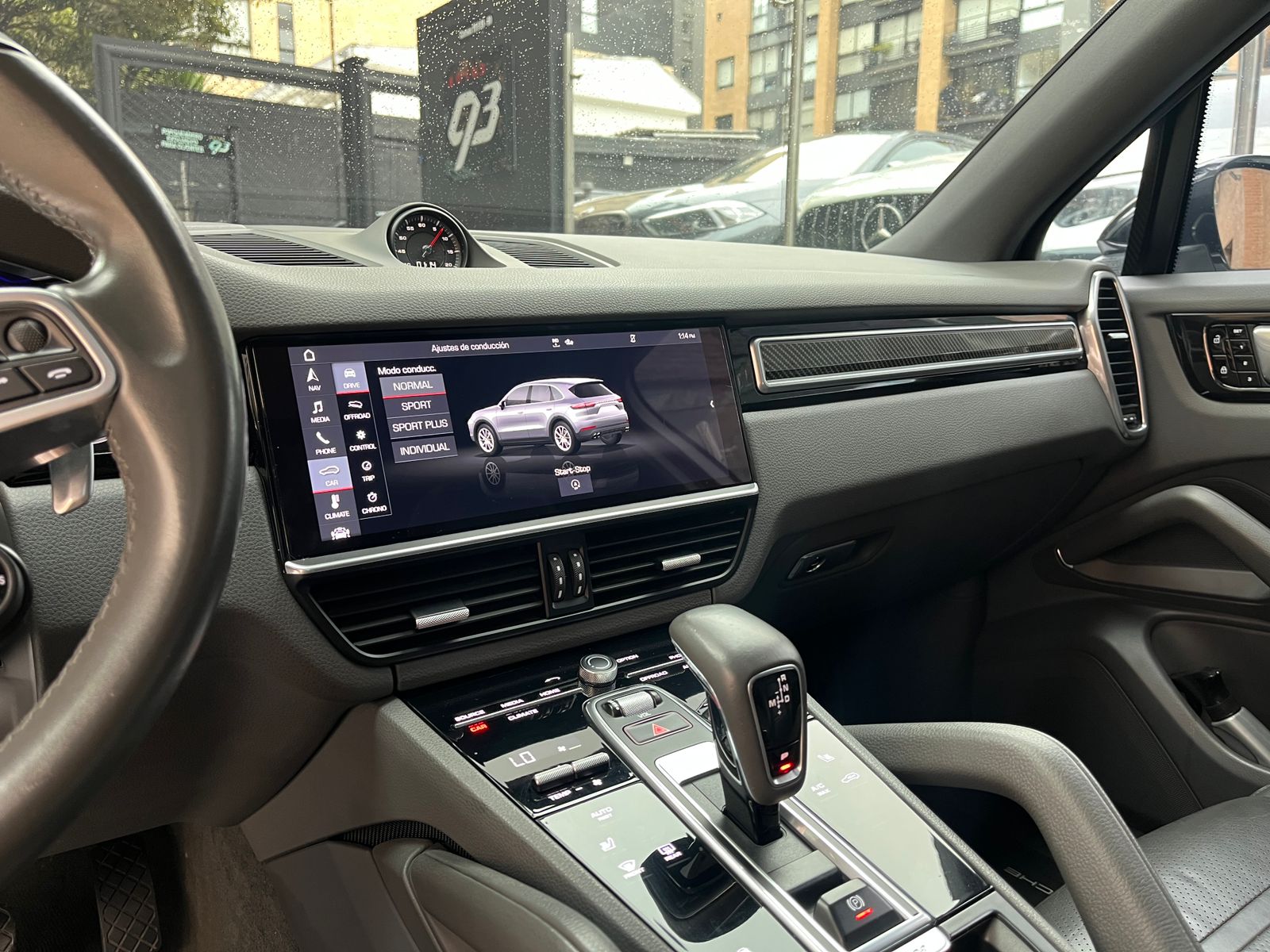 PORSCHE CAYENNE 2020